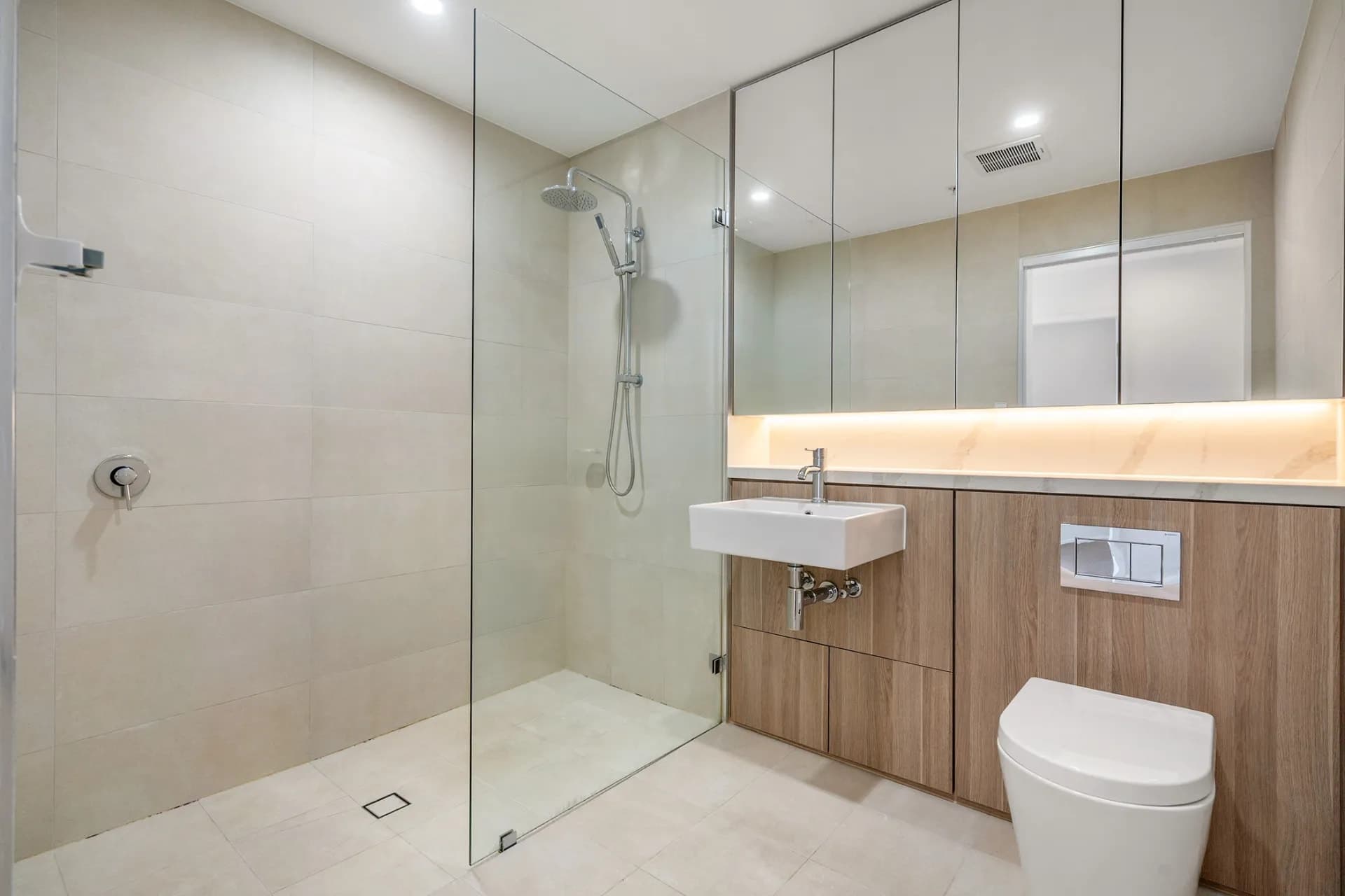 1549/9 Maple Tree Road, Westmead - Thumbnail 8