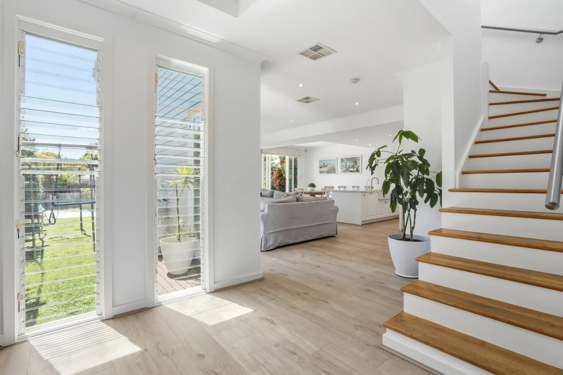 46 Loftus Street, Nedlands - Thumbnail 2