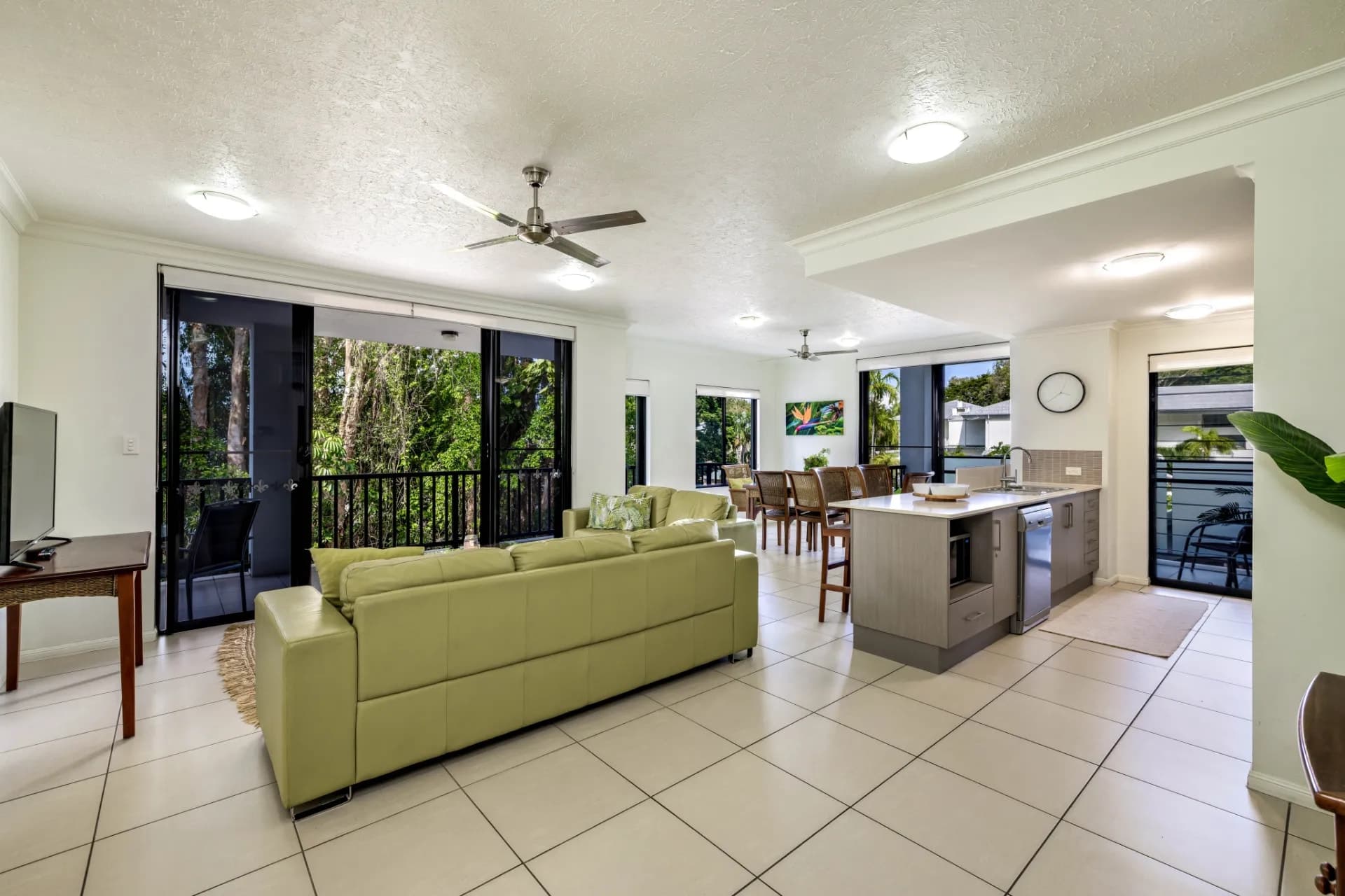 105/2 Oliva Street, Palm Cove, QLD, Palm Cove - Thumbnail 2