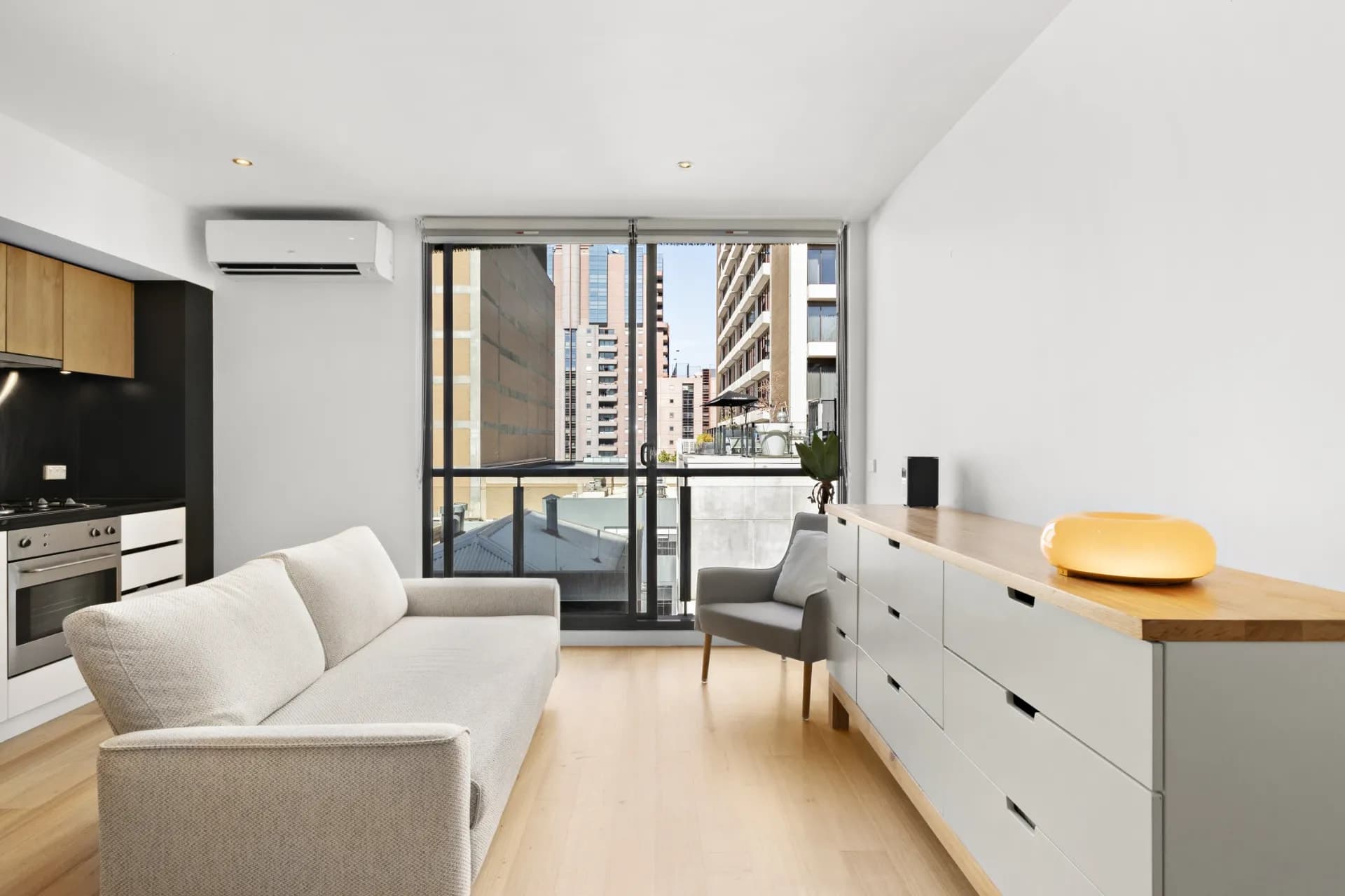 403/16-22 Liverpool Street, Melbourne - Thumbnail 3
