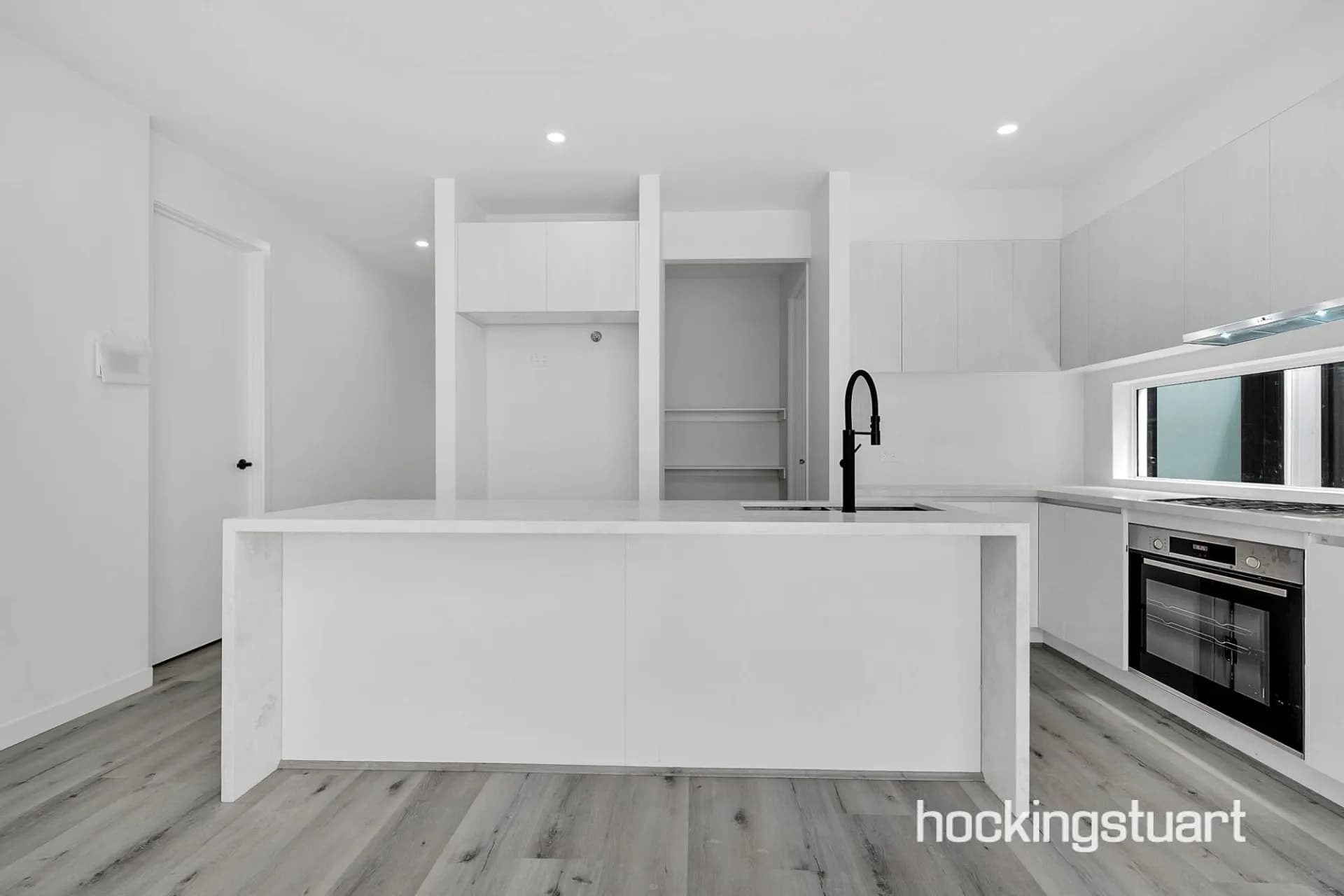 18 Pasilla  Circuit, Mickleham - Thumbnail 4