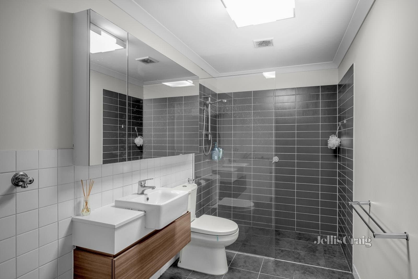 12/2 Yarra Bing Crescent, Burwood, Frankston - Thumbnail 5