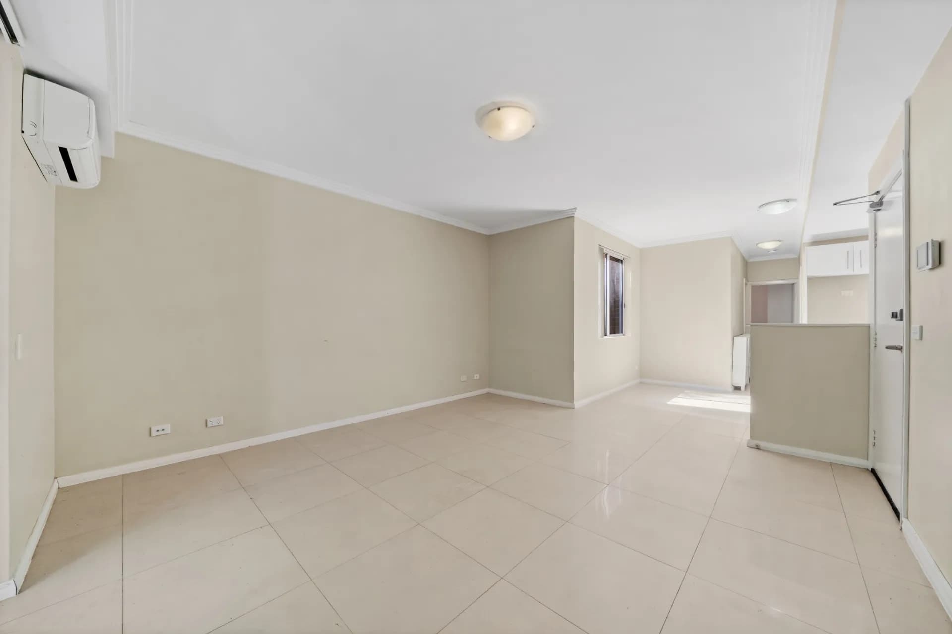 1/11 O'Reilly Street, Parramatta - Thumbnail 2