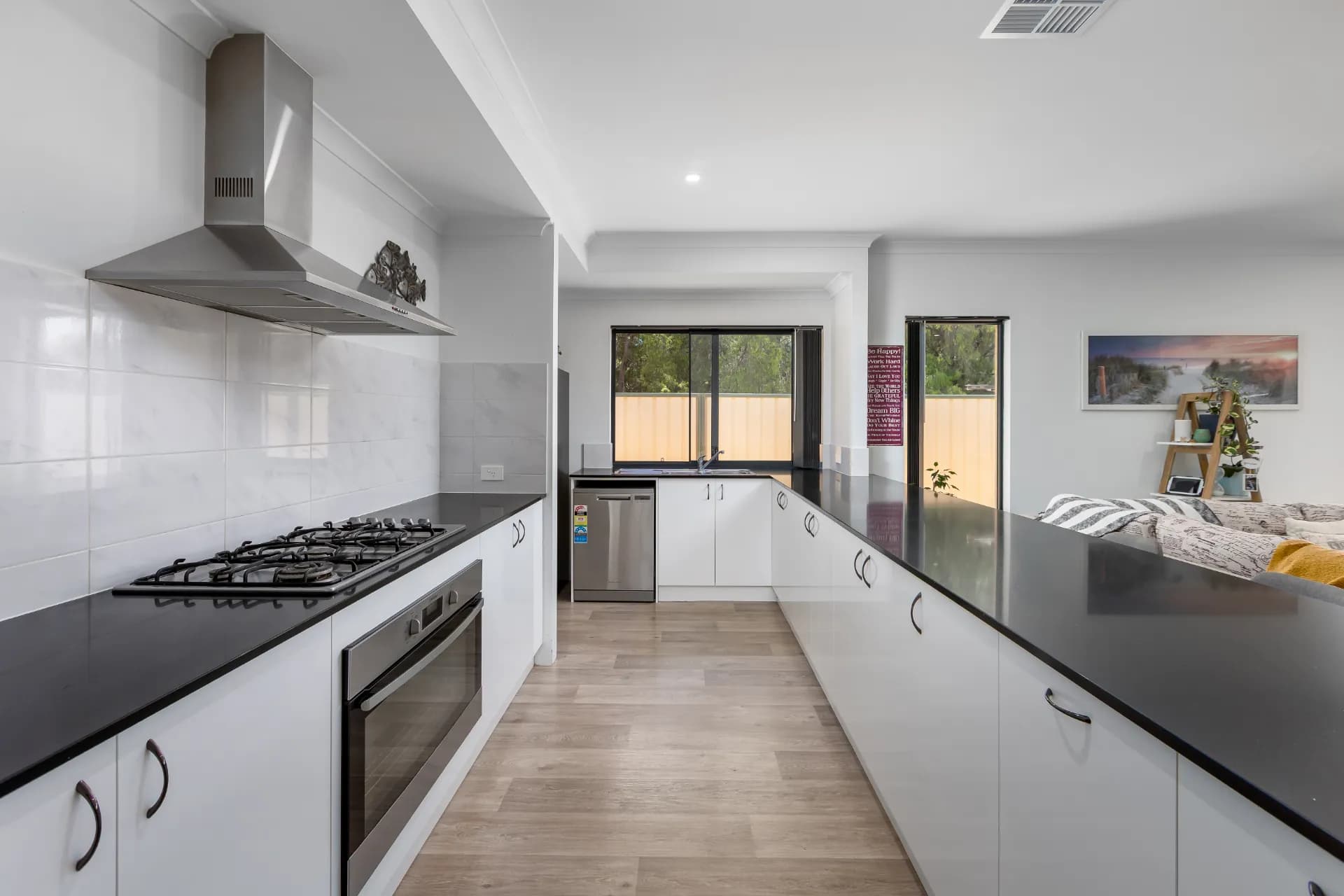 11 Serpentine Bend, Yalyalup - Thumbnail 5