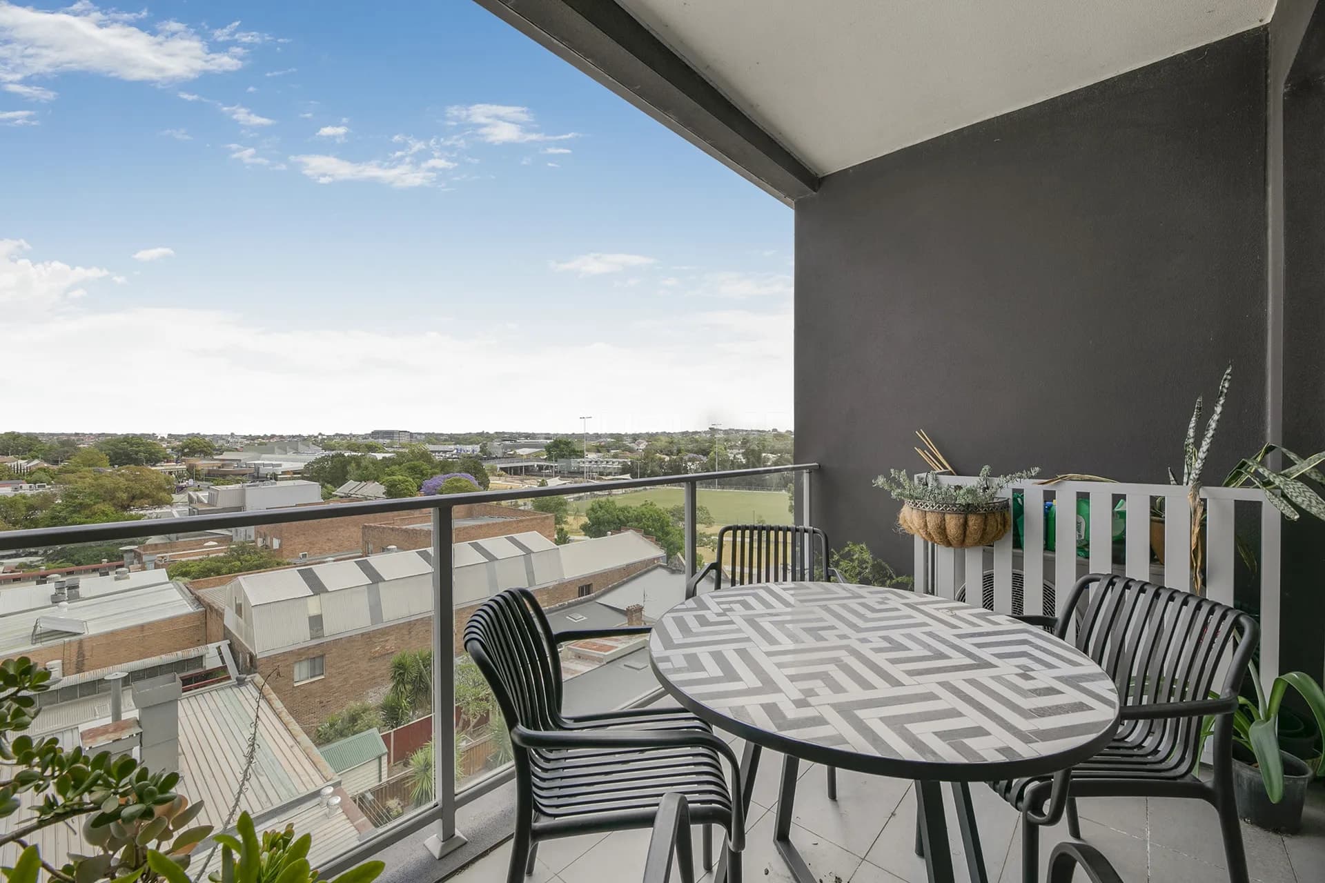 30/19 Hutchinson Street, St Peters - Thumbnail 2