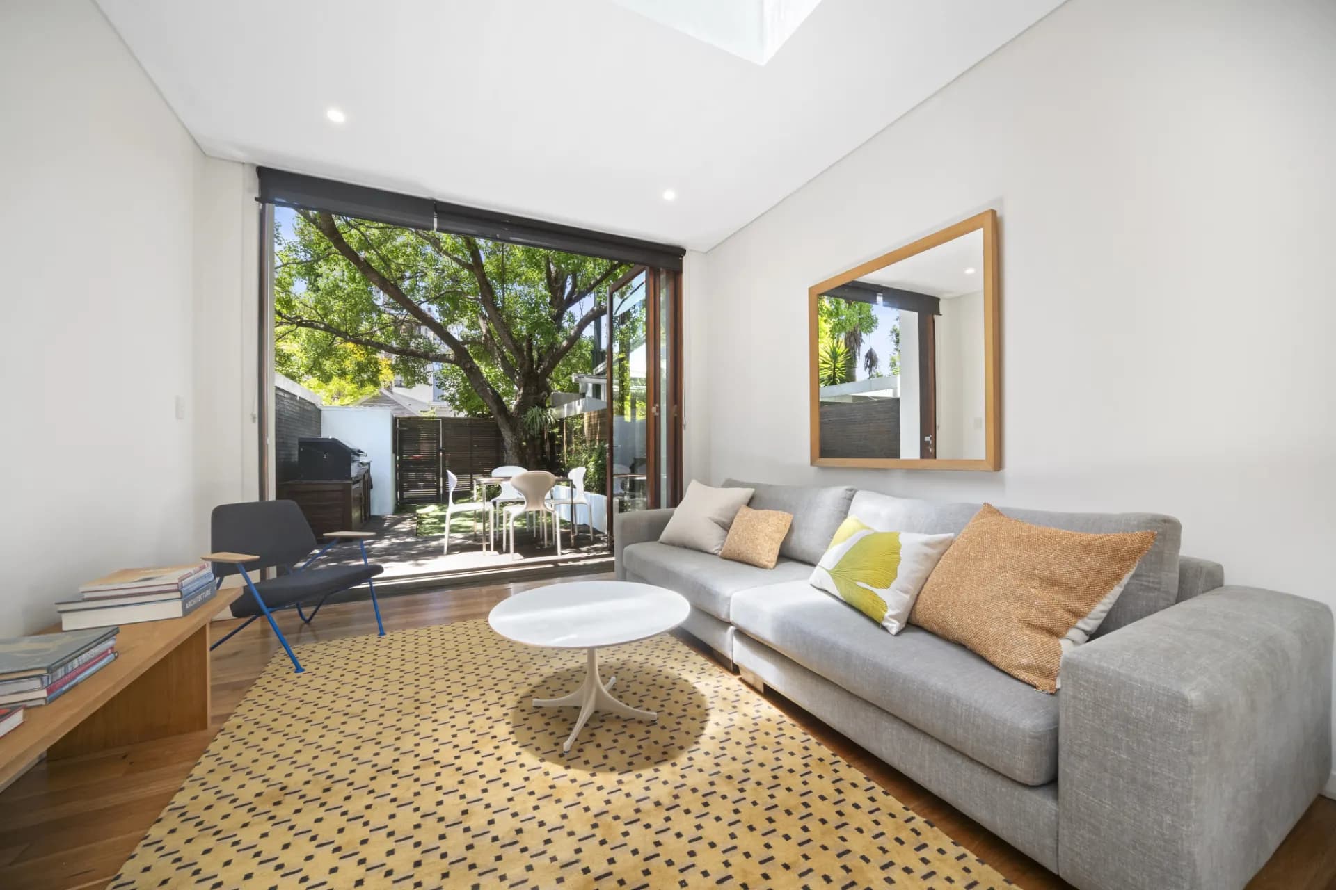 9 Colbourne Avenue, Glebe - Thumbnail 2