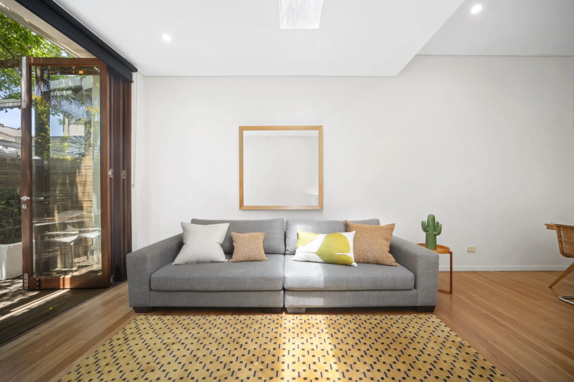 9 Colbourne Avenue, Glebe - Thumbnail 4