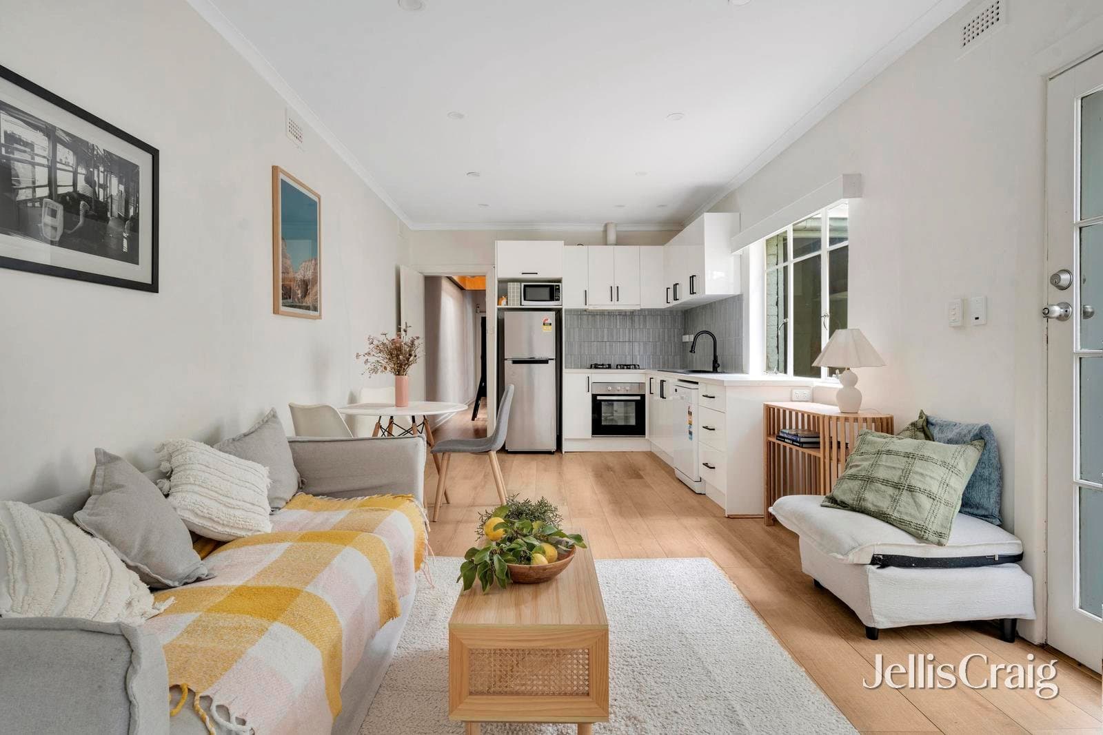209 Albion Street, Brunswick, Brunswick - Thumbnail 2