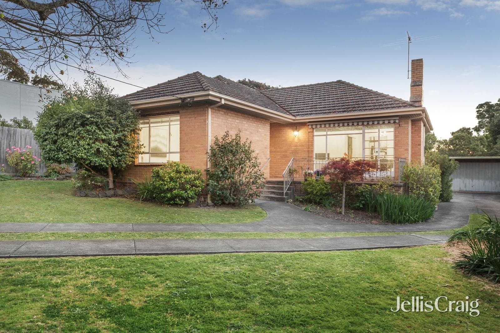 2 Wanbrow Avenue, Balwyn North, Balwyn North - Thumbnail 3