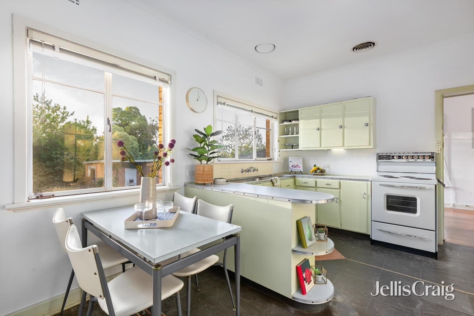 2 Wanbrow Avenue, Balwyn North, Balwyn North - Thumbnail 5