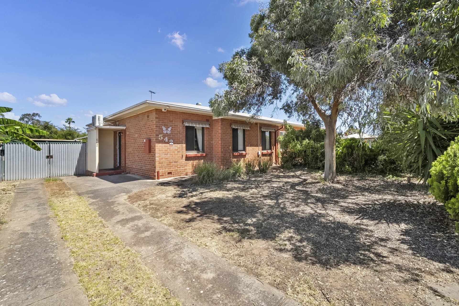 542 Prospect Road, Kilburn - Thumbnail 2