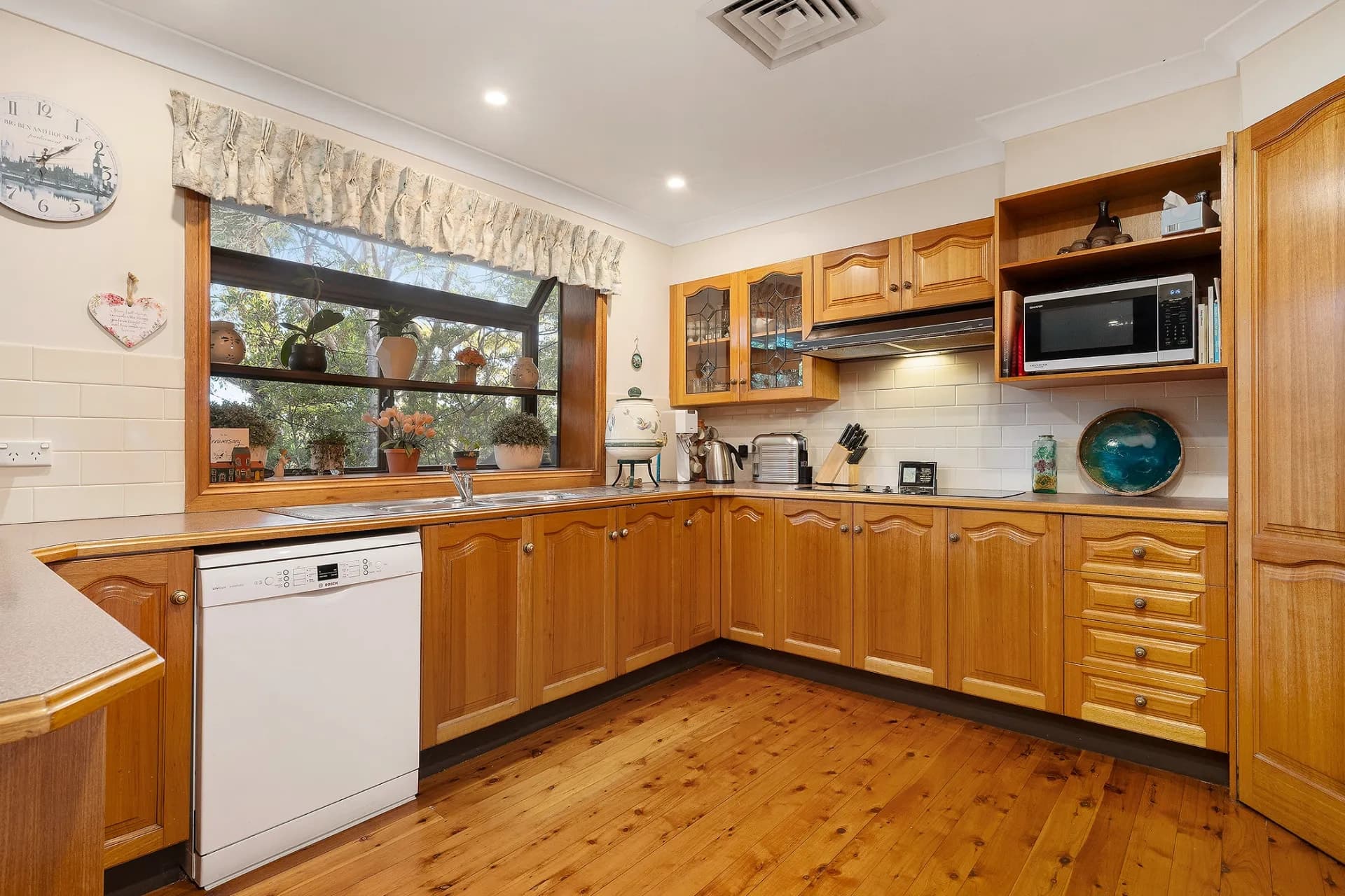 10 Carinda  Drive, Glenhaven - Thumbnail 2