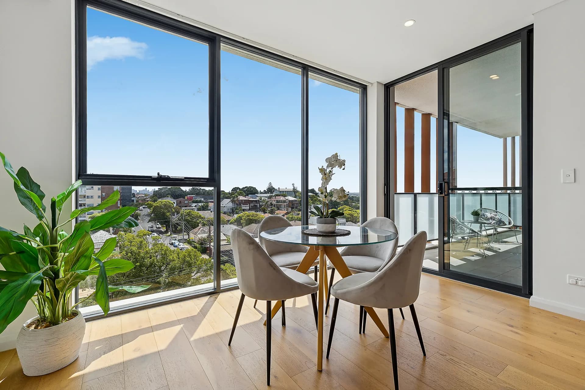 603/2 Chapel Street, Rockdale - Thumbnail 2