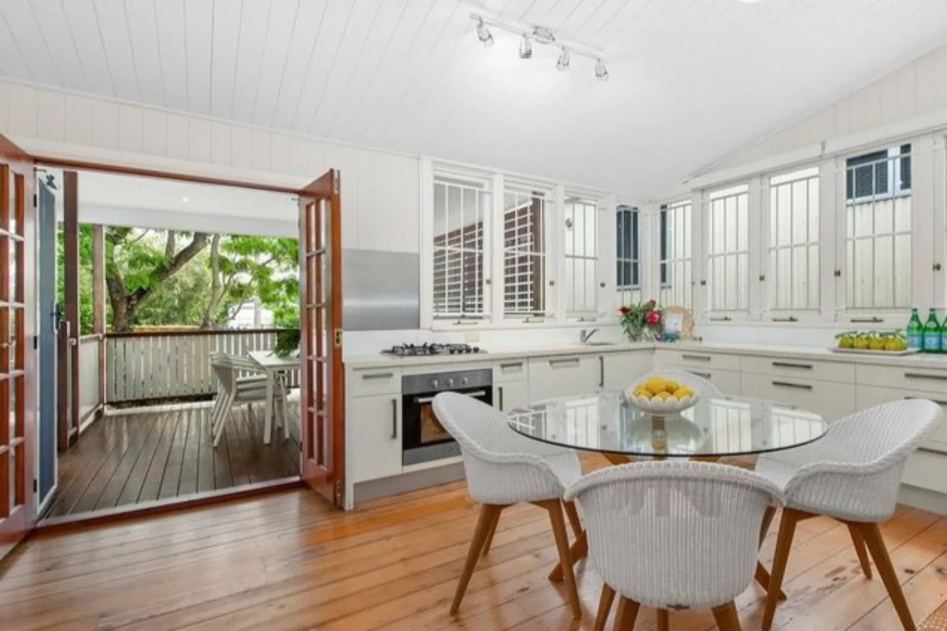 37 Mossgrove Street, Woolloongabba - Thumbnail 4
