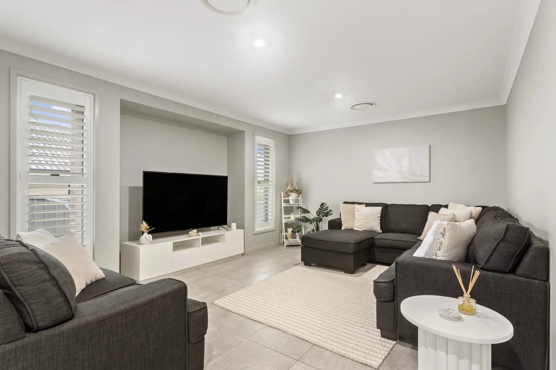 10 Bellavia Street, Cameron Park - Thumbnail 2