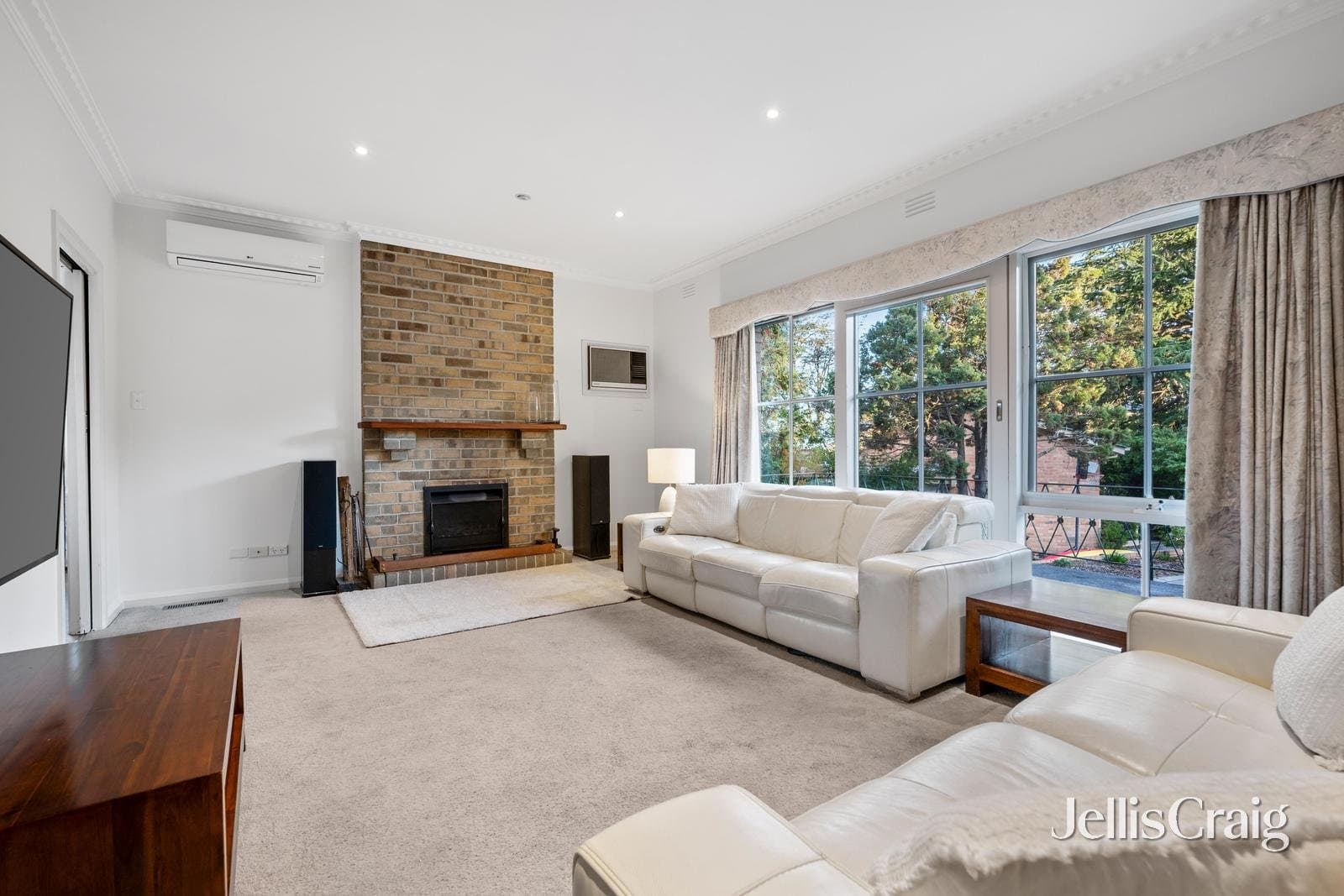 5 Nagara Court, Mount Waverley, Mount Waverley - Thumbnail 4