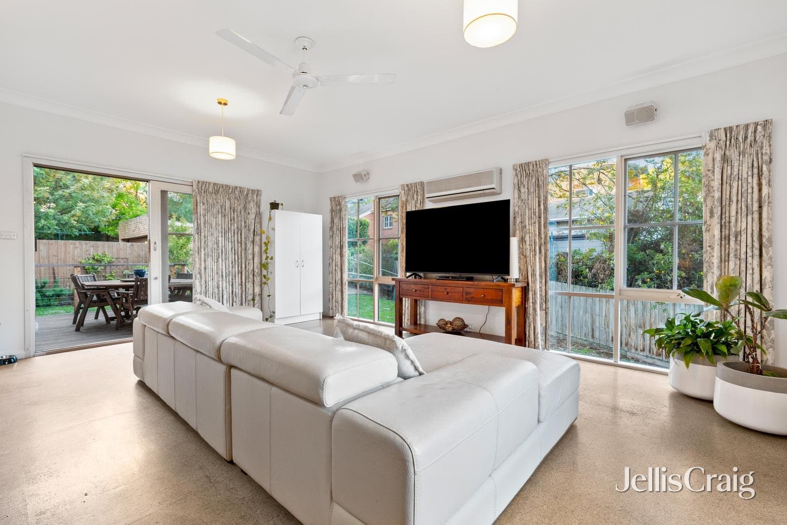 5 Nagara Court, Mount Waverley, Mount Waverley - Thumbnail 5