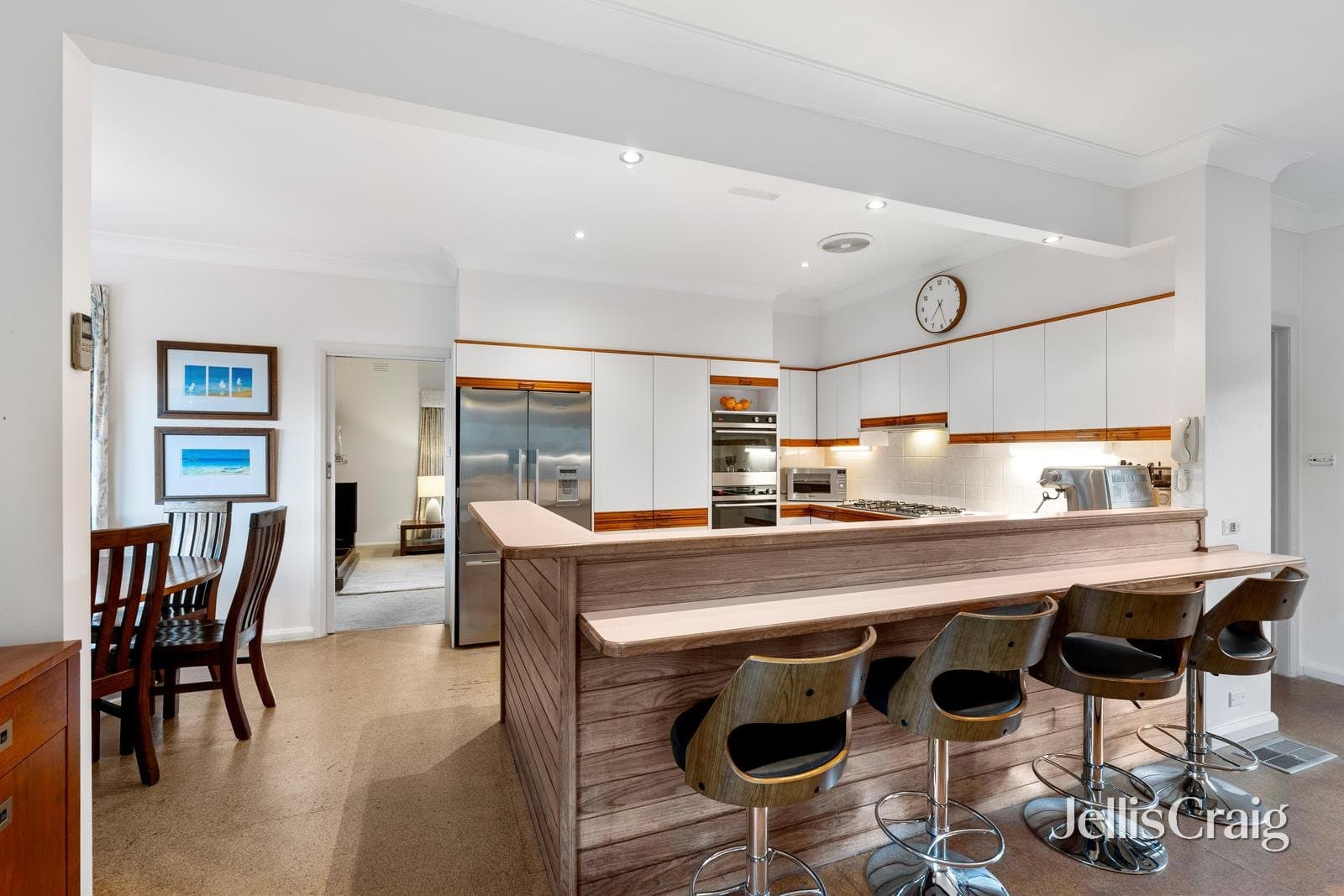 5 Nagara Court, Mount Waverley, Mount Waverley - Thumbnail 6