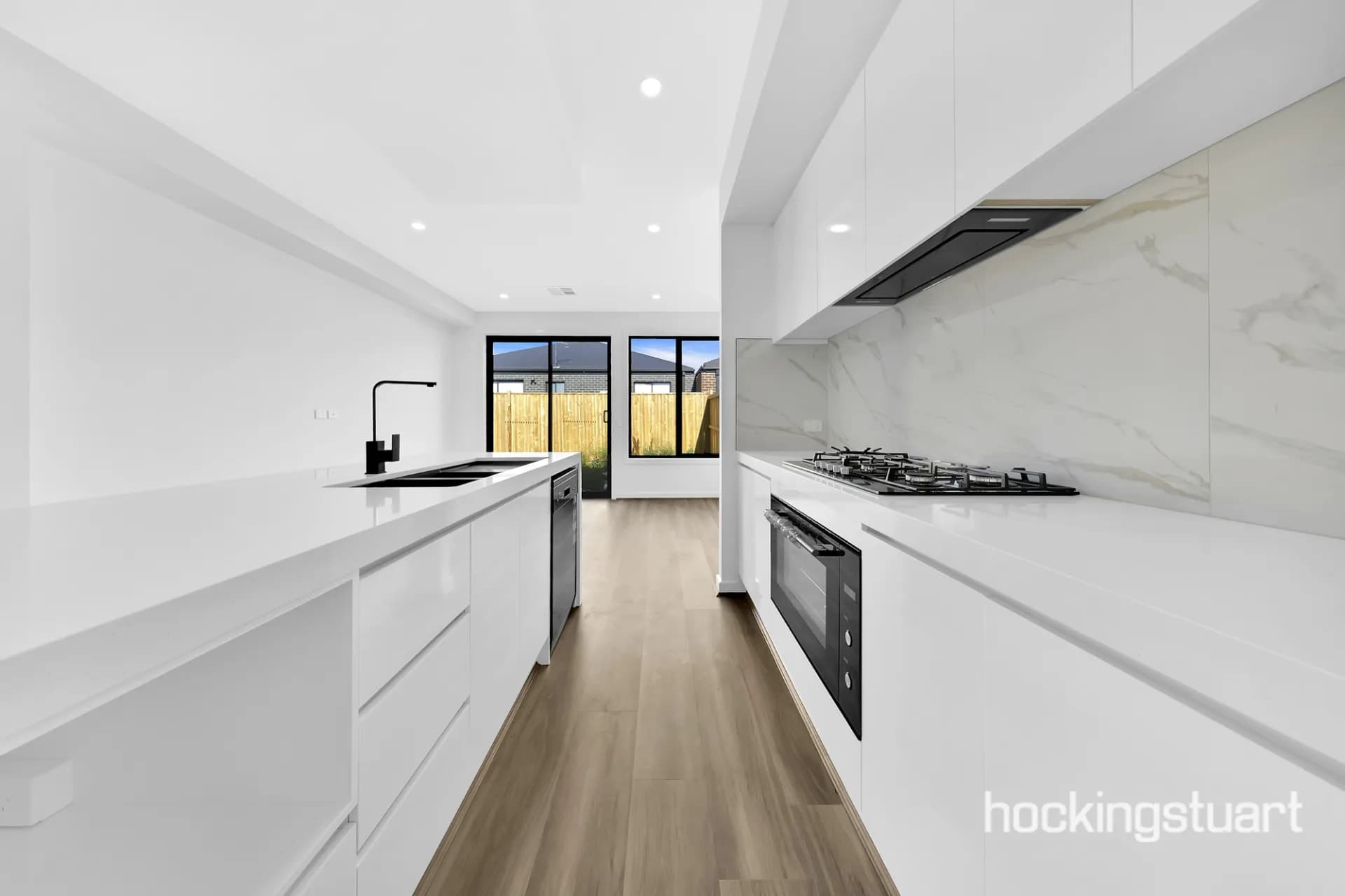 43 Mallaig Drive, Beveridge - Thumbnail 2
