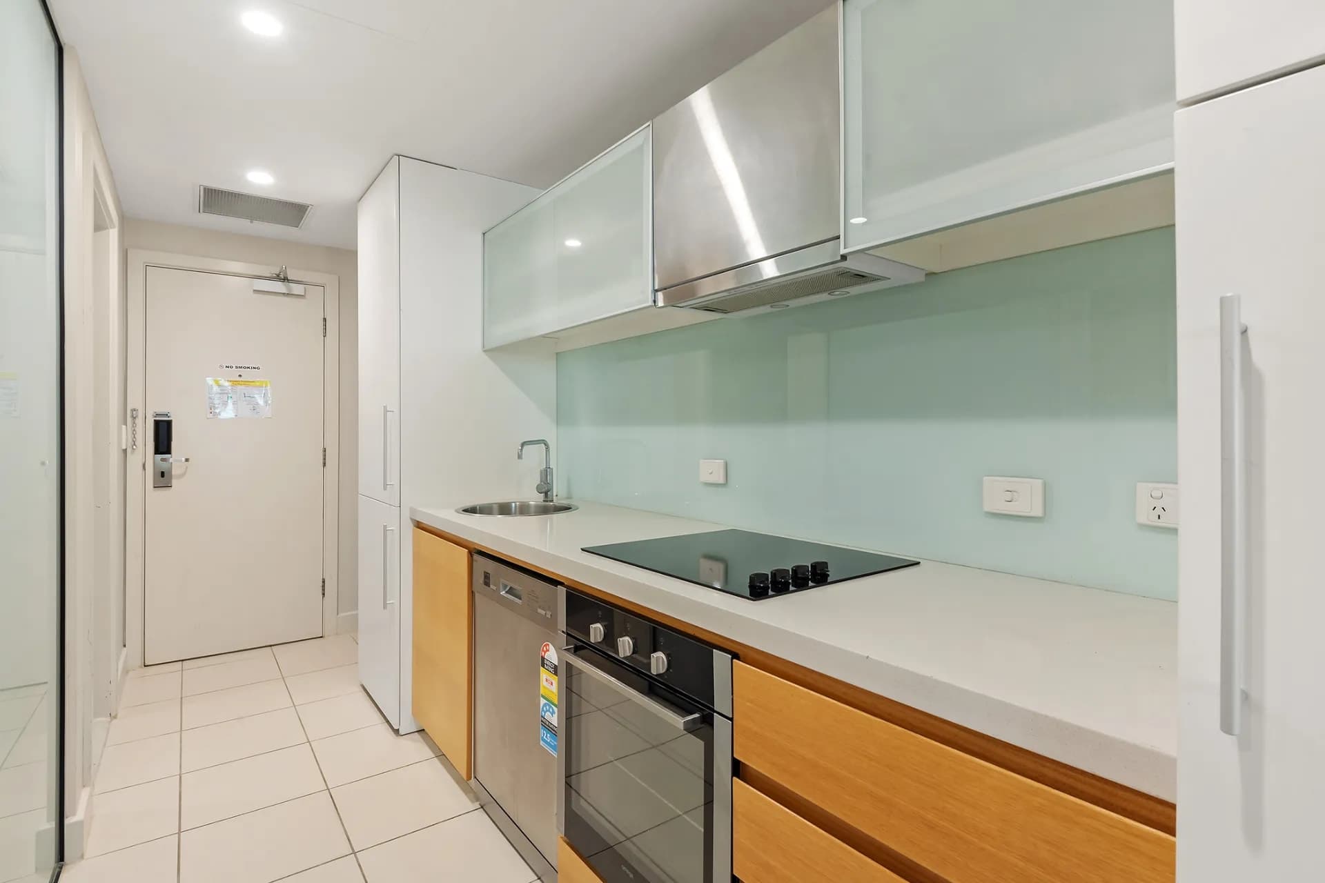 607/16 Holdfast Promenade, Glenelg, SA, Glenelg - Thumbnail 4