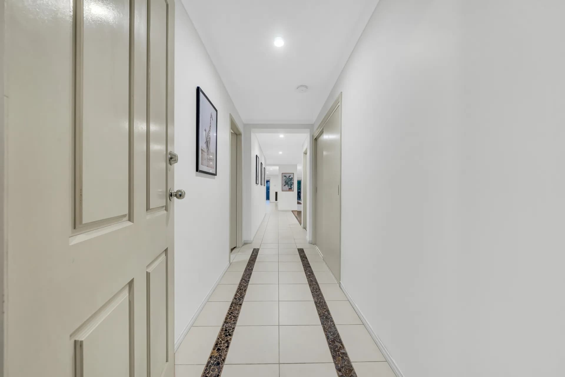9 Parklea  Way, Tarneit - Thumbnail 3