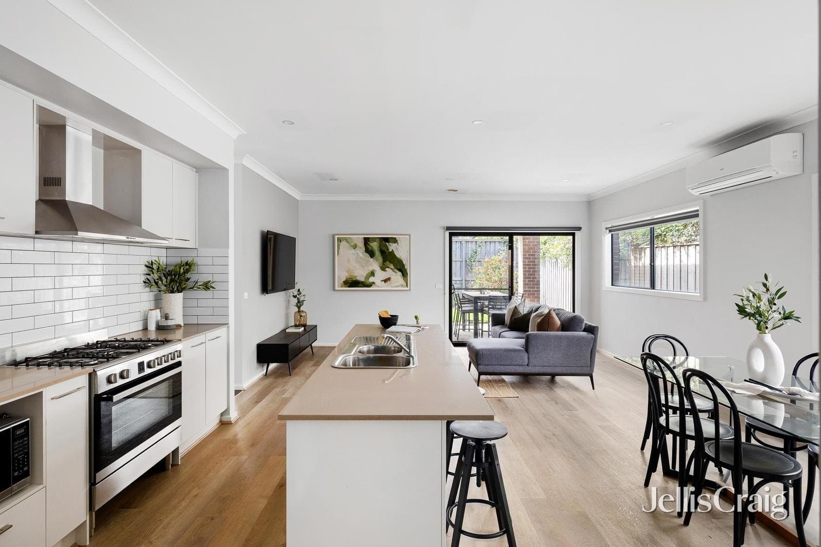 13 Divagate Avenue, Doreen, Doreen - Thumbnail 7