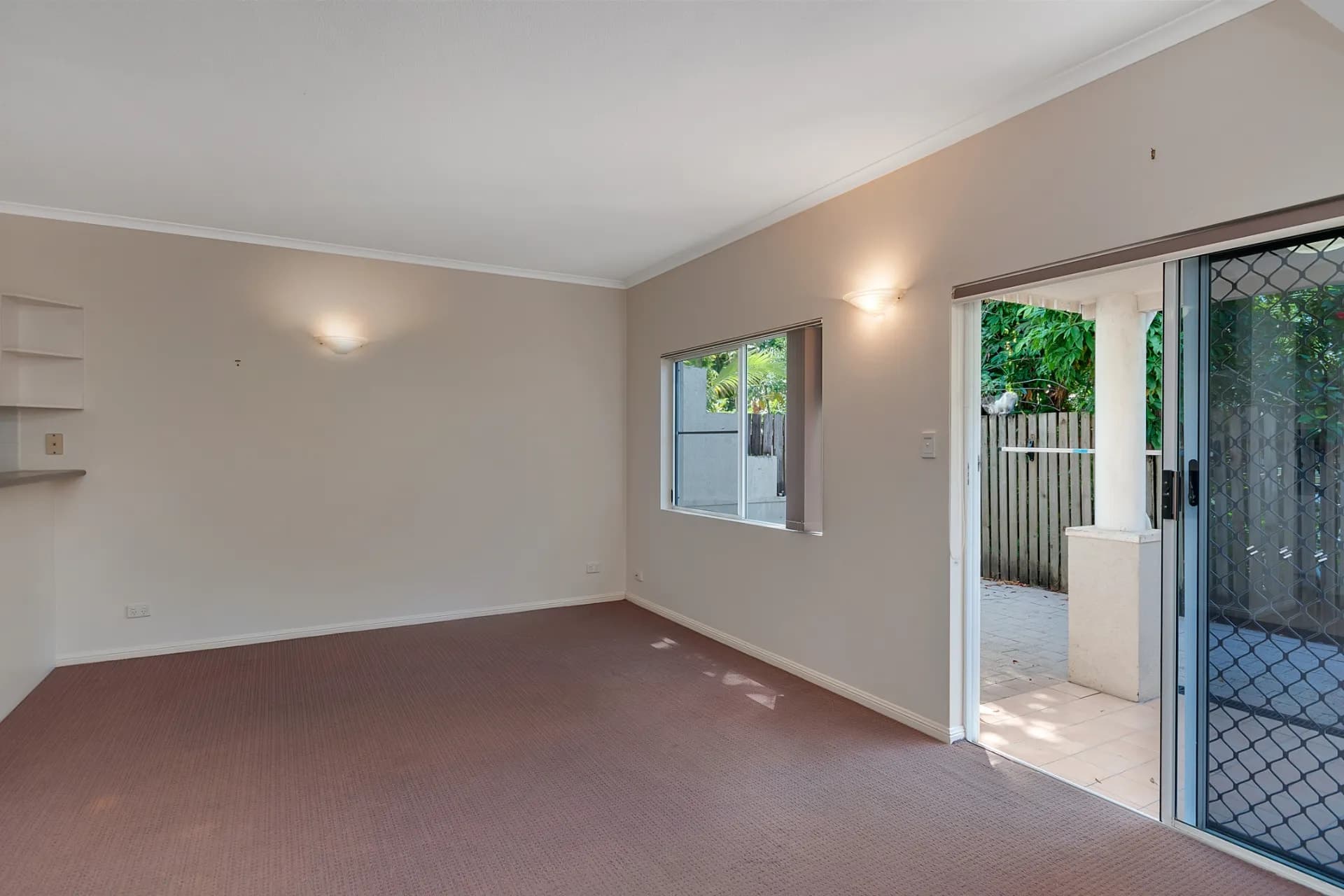 Unit 24/34-40 Lily Street, Cairns North - Thumbnail 3
