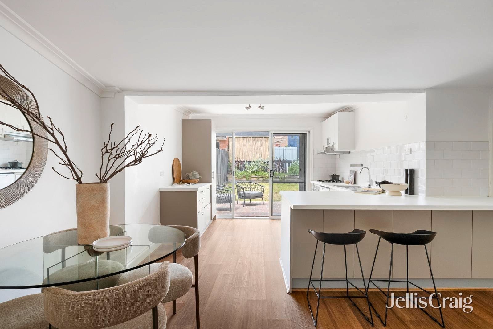 106 Helen Street, Northcote, Northcote - Thumbnail 3