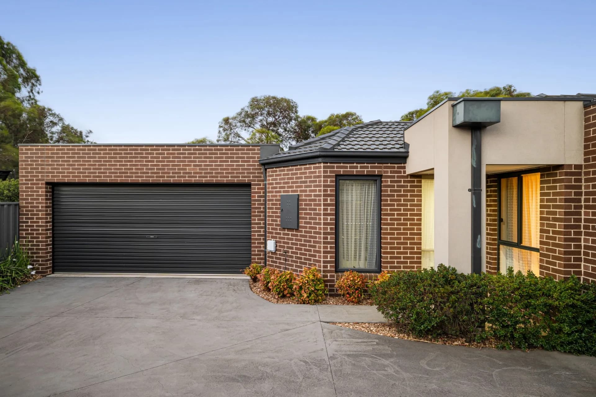 2/14 Chapman  Drive, Wyndham Vale - Image 1