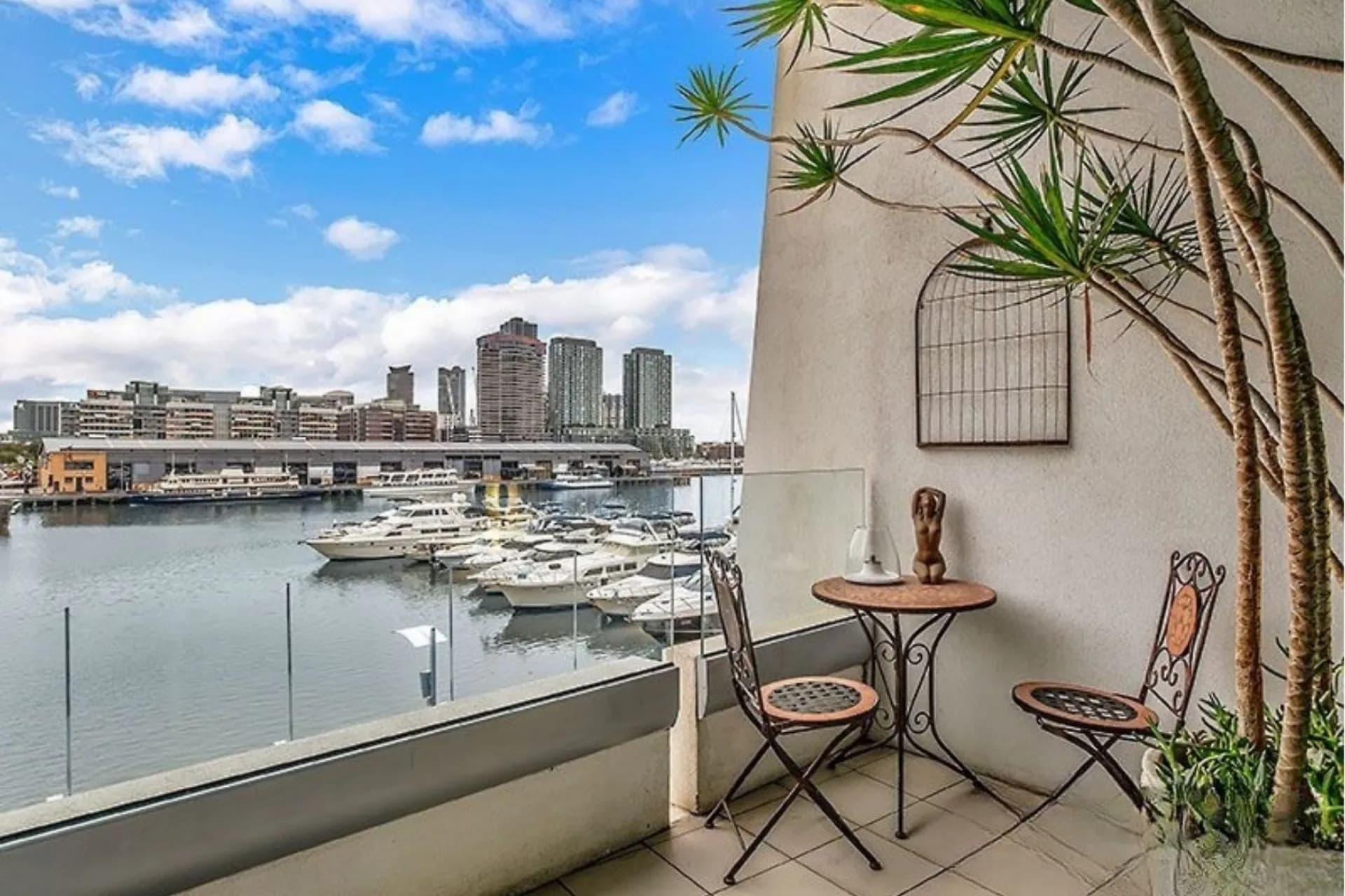 Unit 2/206 New Quay Promenade, Docklands, VIC, Docklands - Thumbnail 2