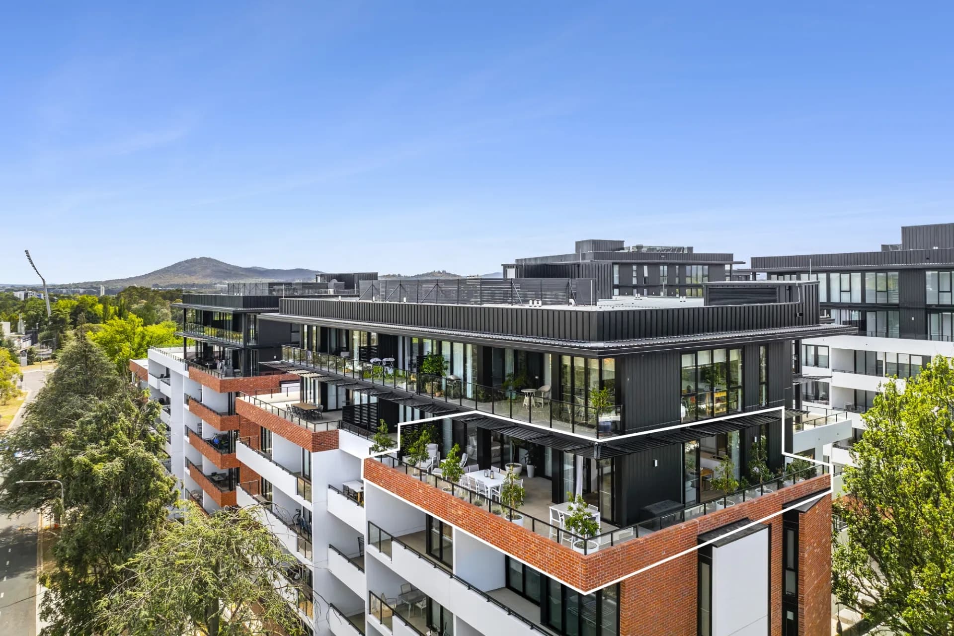 145/19 Captain Cook Crescent, Griffith - Image 1