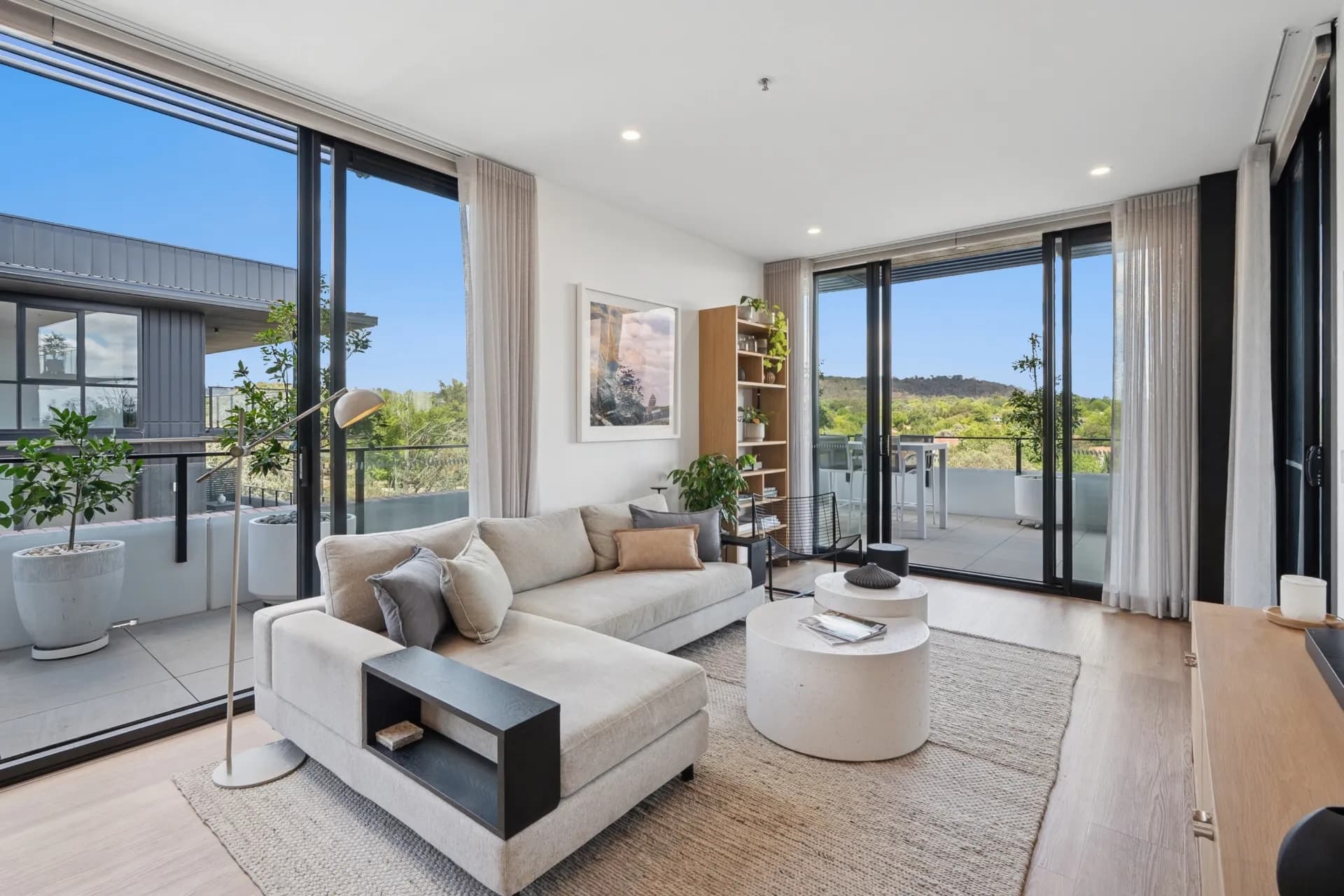 145/19 Captain Cook Crescent, Griffith - Thumbnail 3