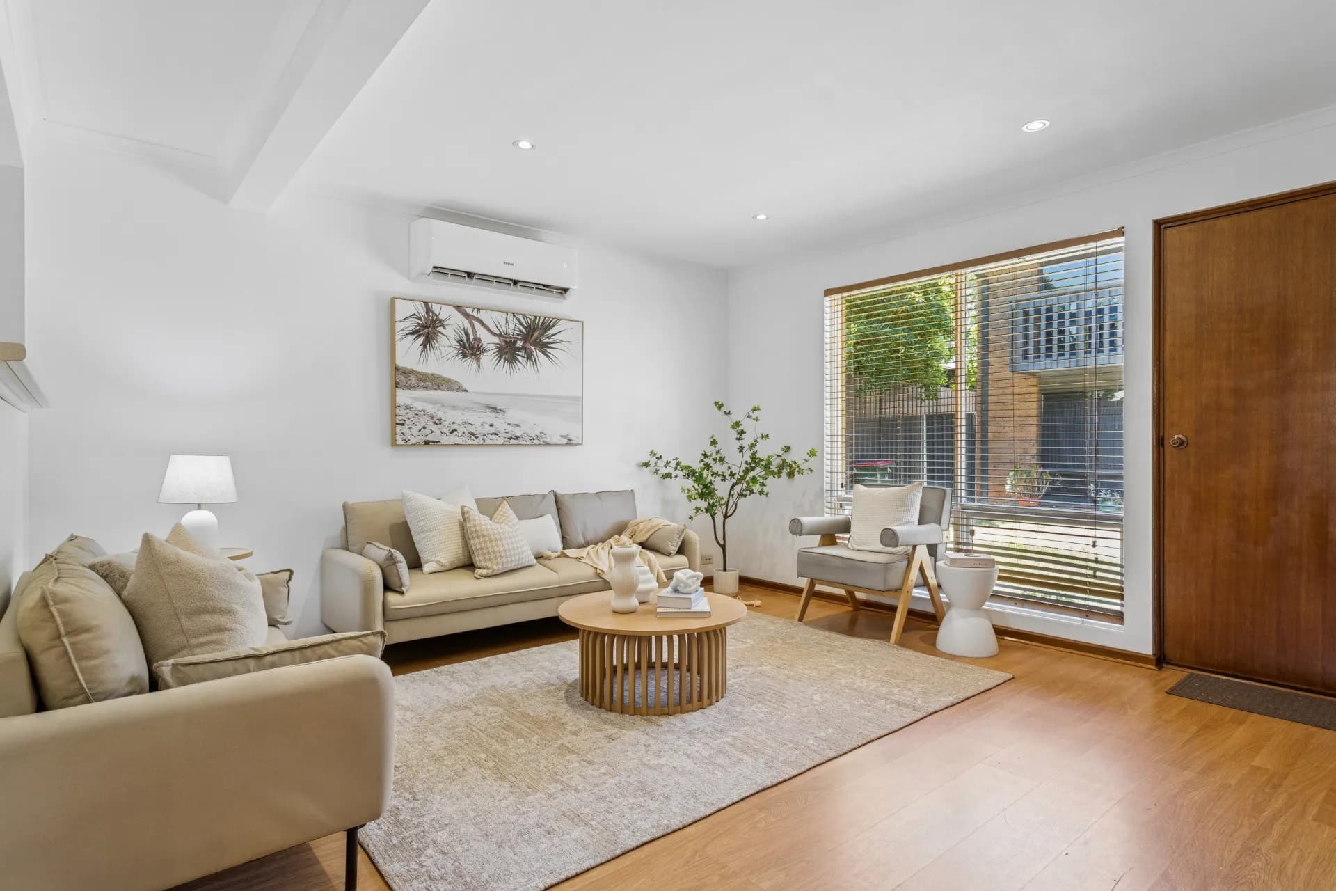 4/4 Broad  Street, Marden - Thumbnail 3