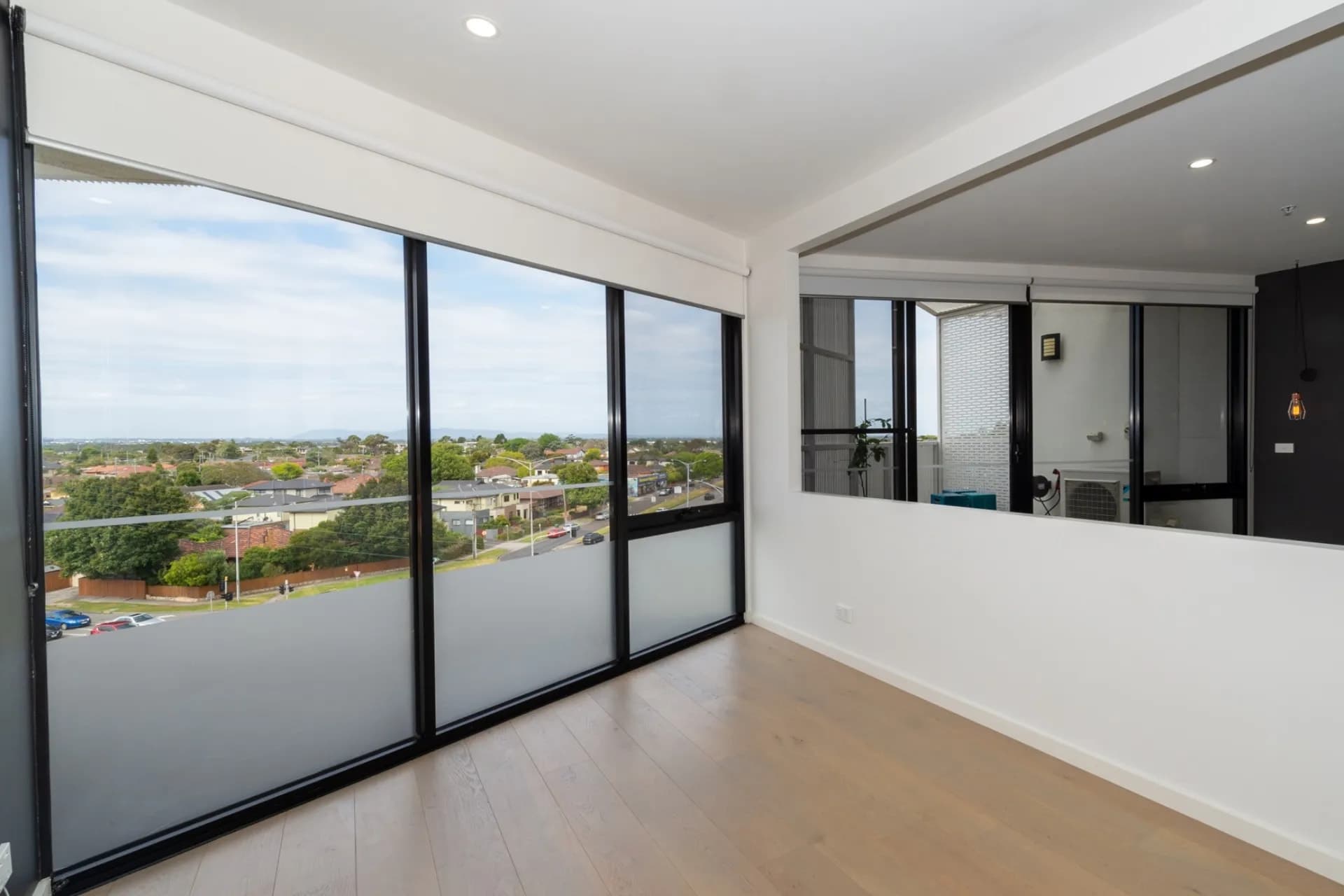 506/7 Balcombe Road, Mentone - Thumbnail 2