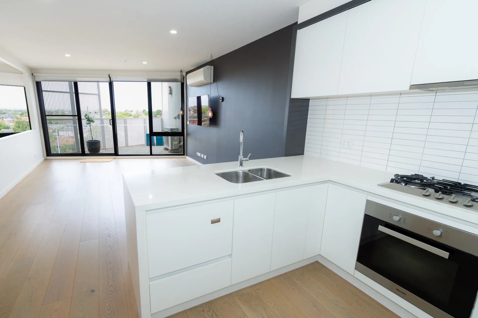 506/7 Balcombe Road, Mentone - Thumbnail 3