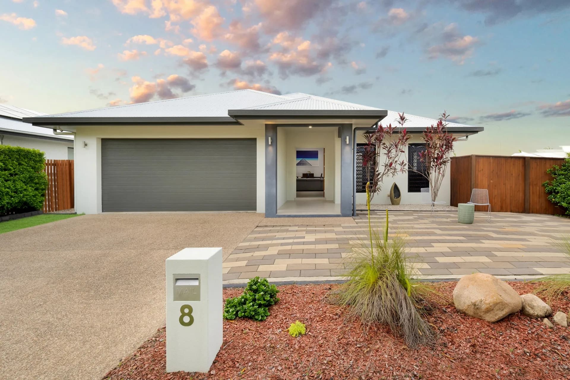 8 Kahana Avenue, Burdell - Thumbnail 2