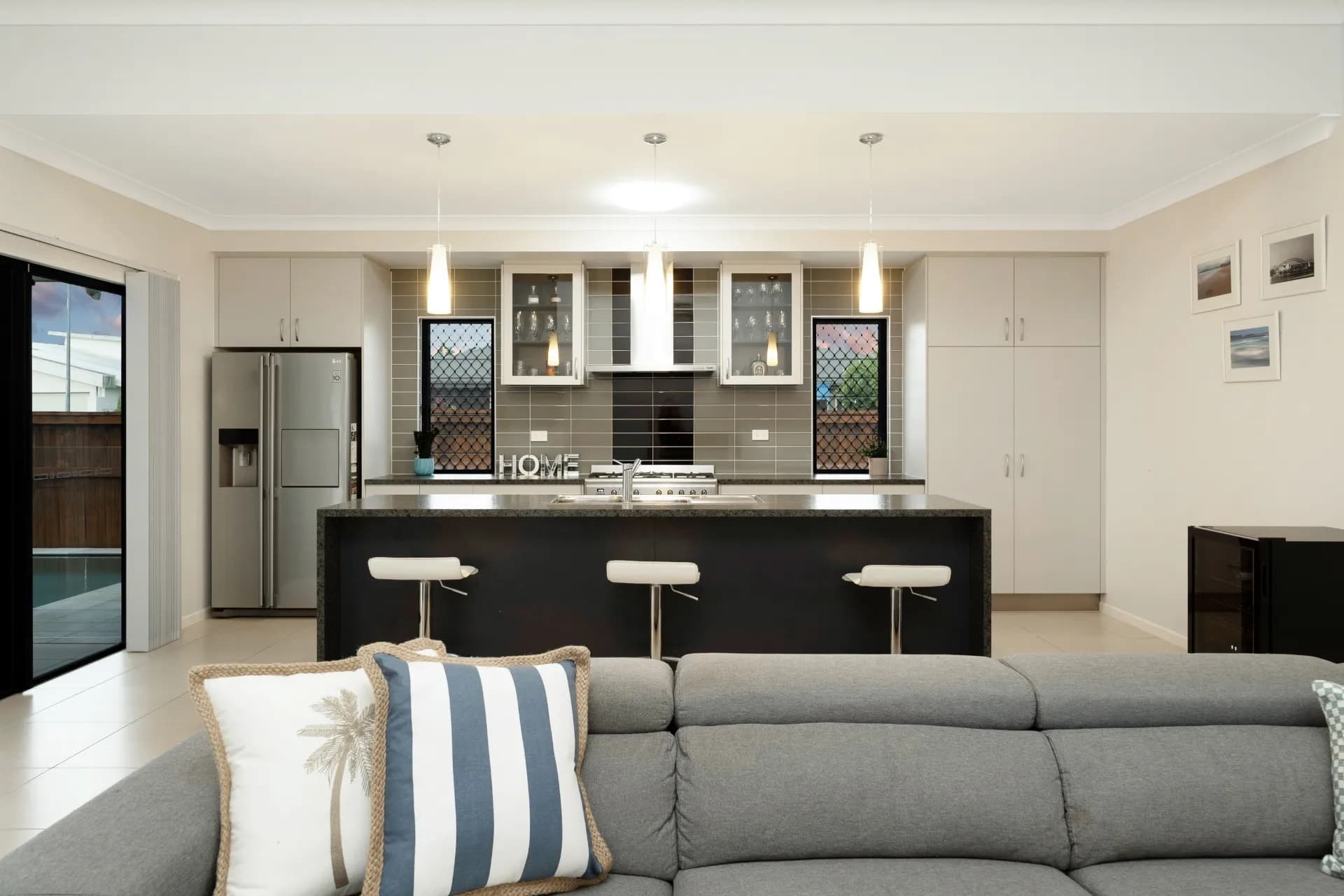 8 Kahana Avenue, Burdell - Thumbnail 4