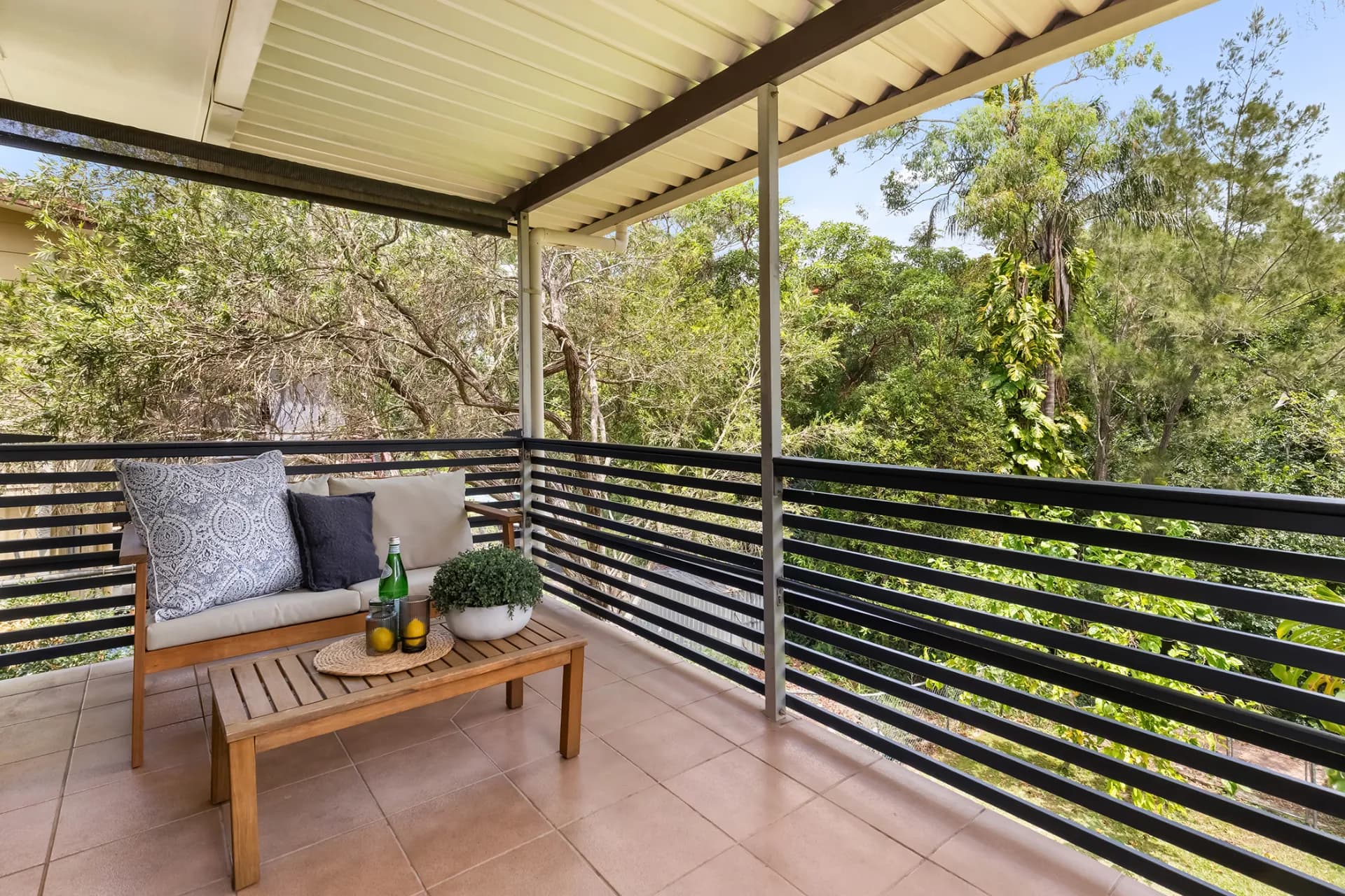 101 Olearia  Street West, Everton Hills - Thumbnail 6