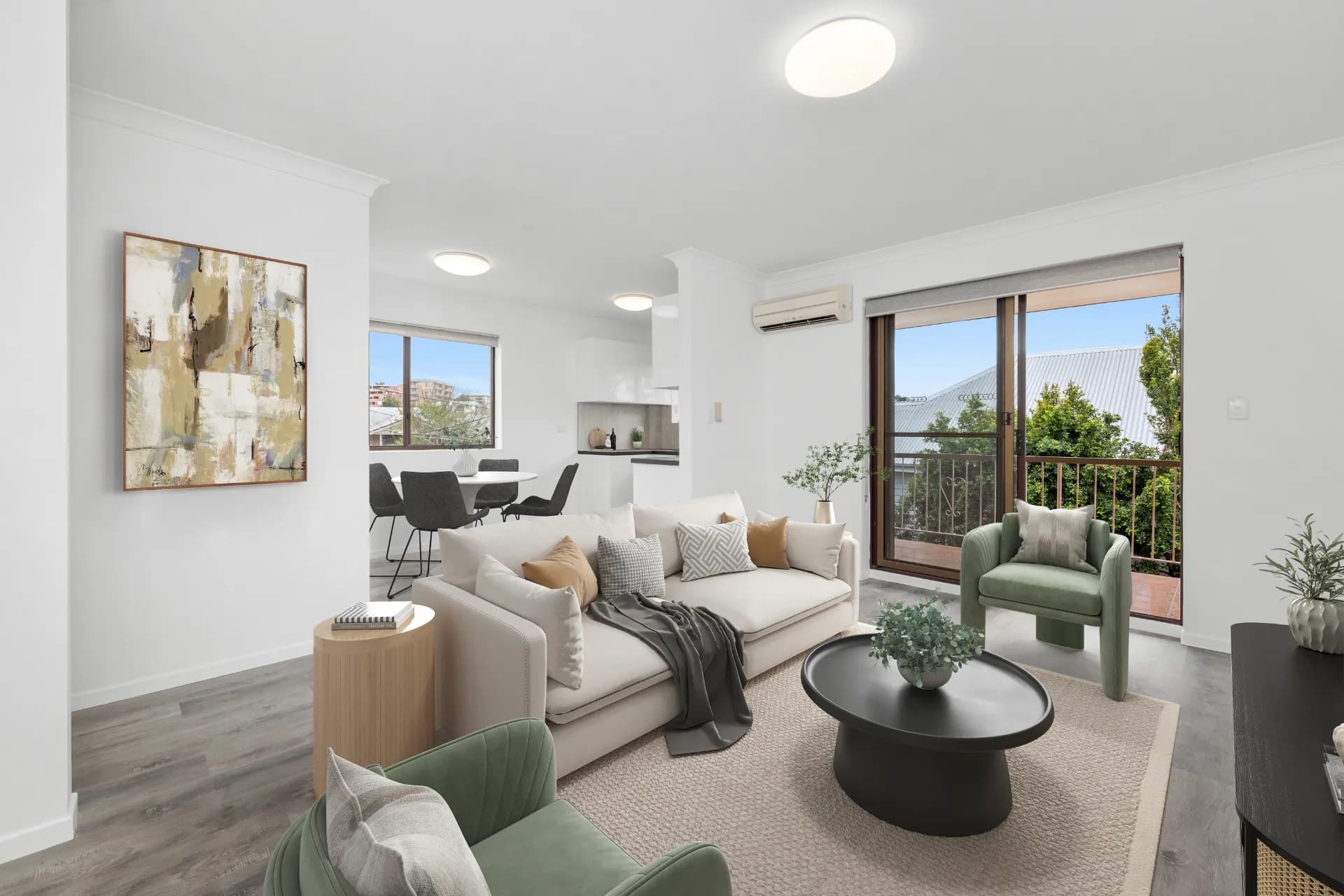 2/11 Newton Street, Coorparoo - Image 1