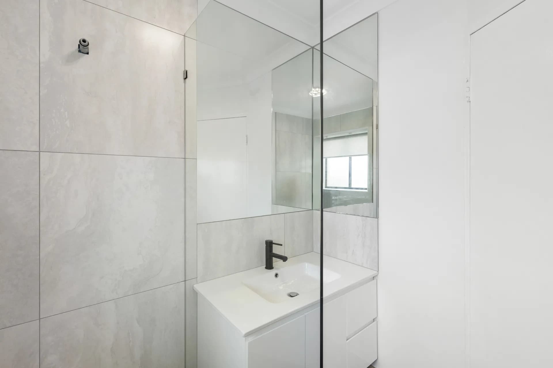 2/11 Newton Street, Coorparoo - Thumbnail 4