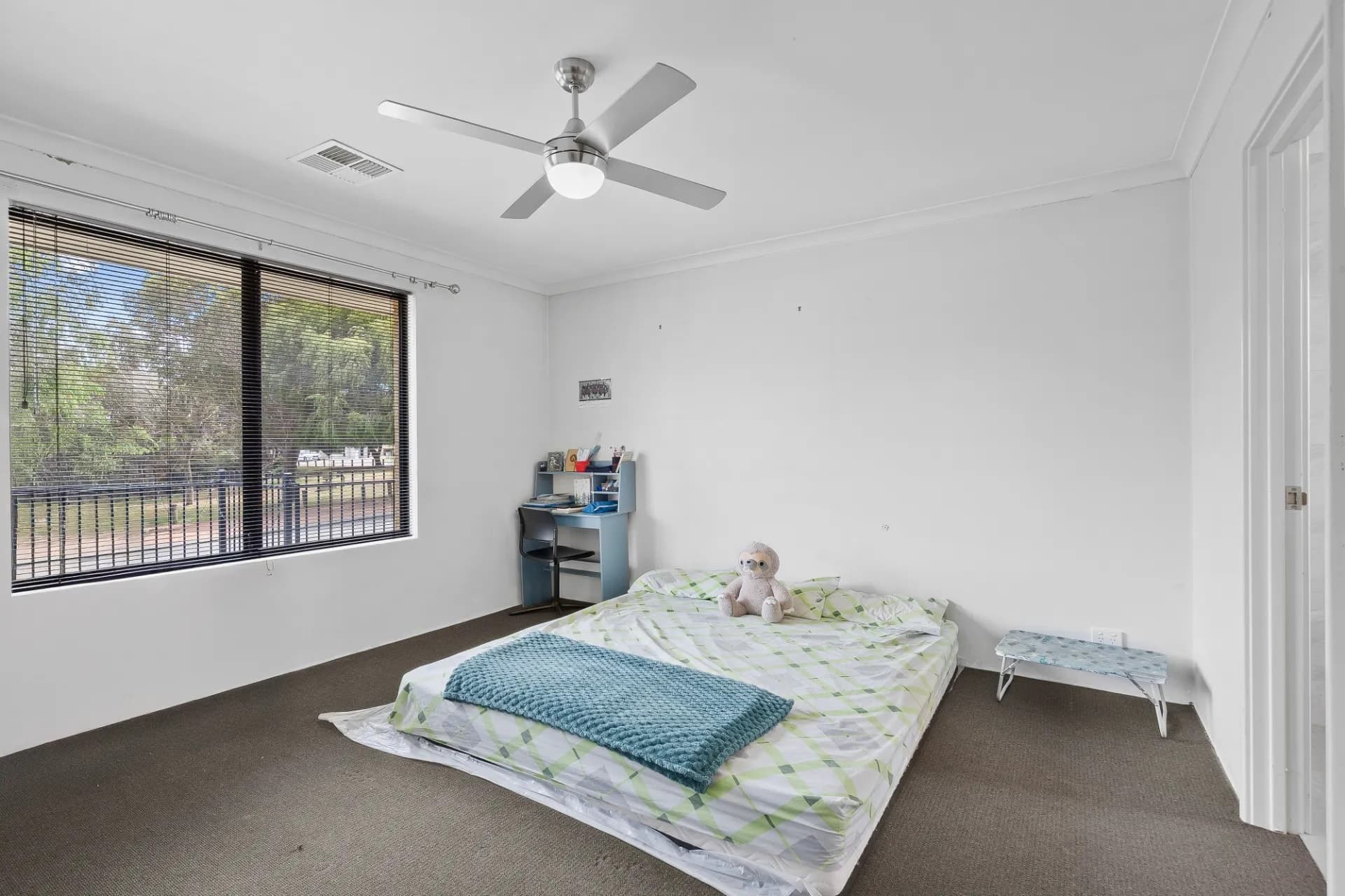 60 Kesiya Turn, Aubin Grove - Thumbnail 5