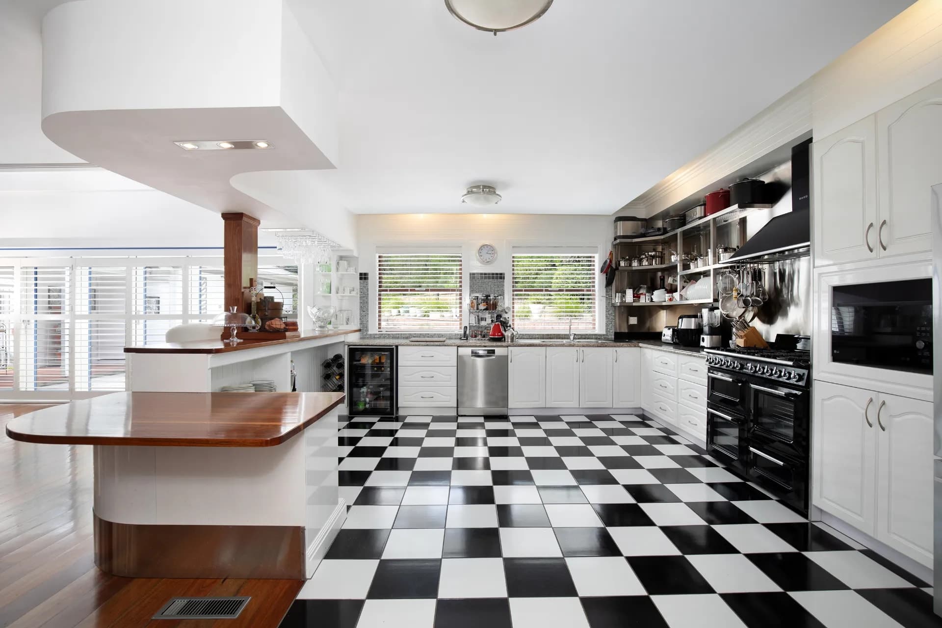 102 Stuarts Road, Katoomba, NSW, Katoomba - Thumbnail 3