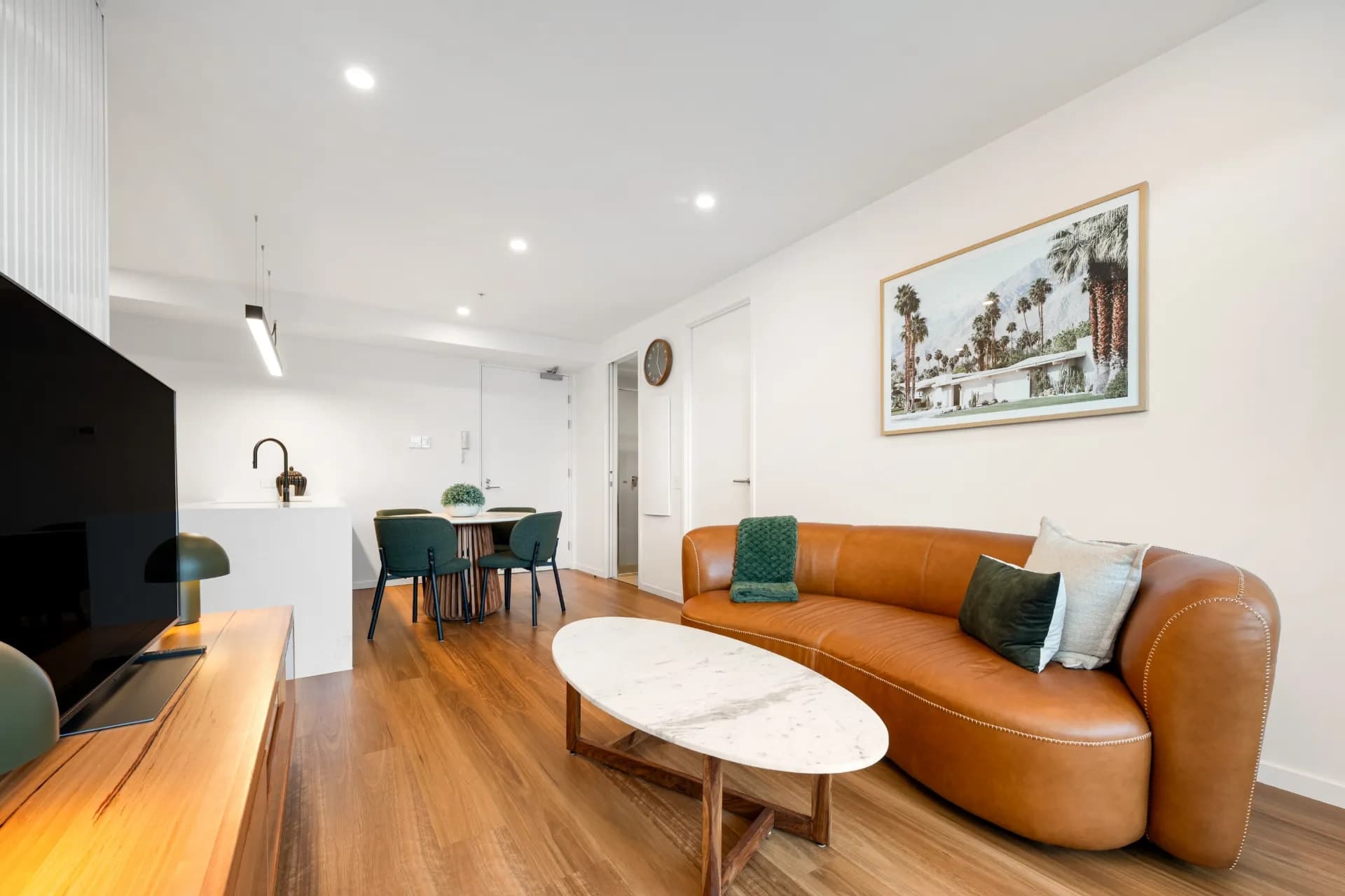 303/52 Mayhew Street, Sherwood - Thumbnail 2