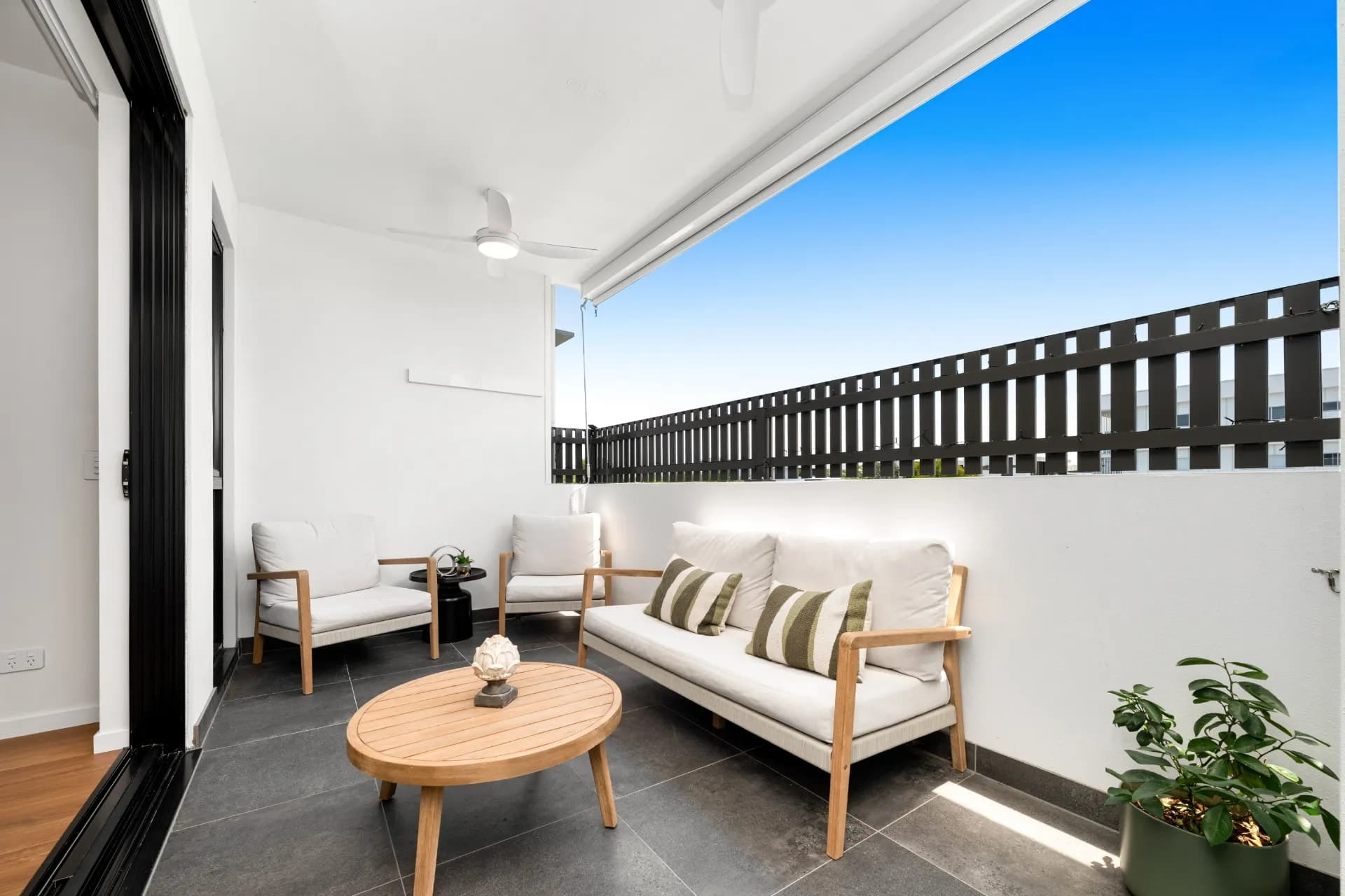 303/52 Mayhew Street, Sherwood - Thumbnail 7