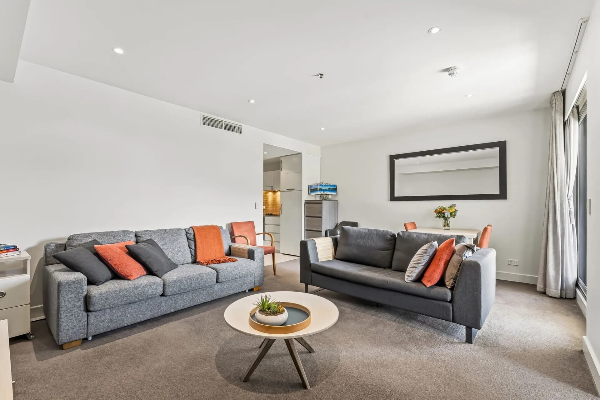 432/16 Holdfast Promenade, Glenelg - Thumbnail 4