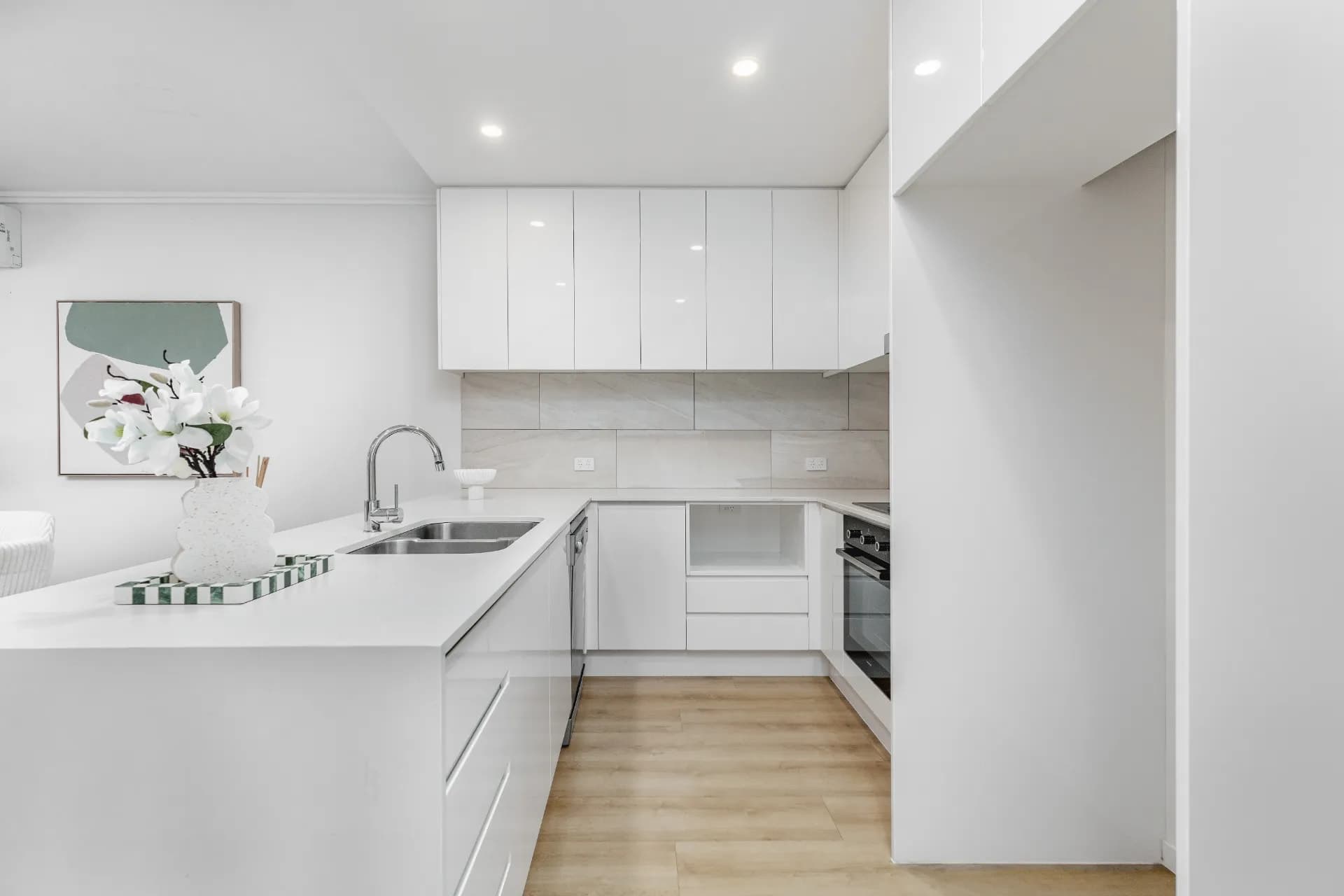 100 Florabella Drive, Robina - Thumbnail 7