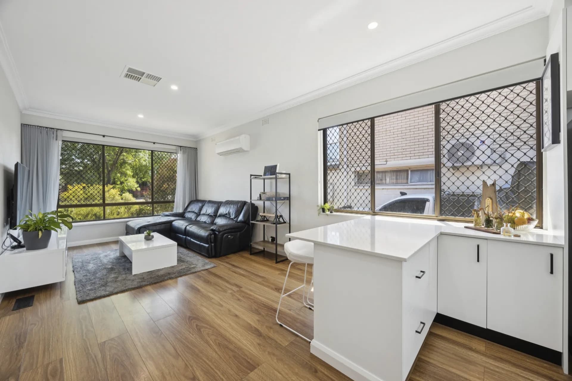 63 Thorpe Avenue, Queanbeyan - Thumbnail 3