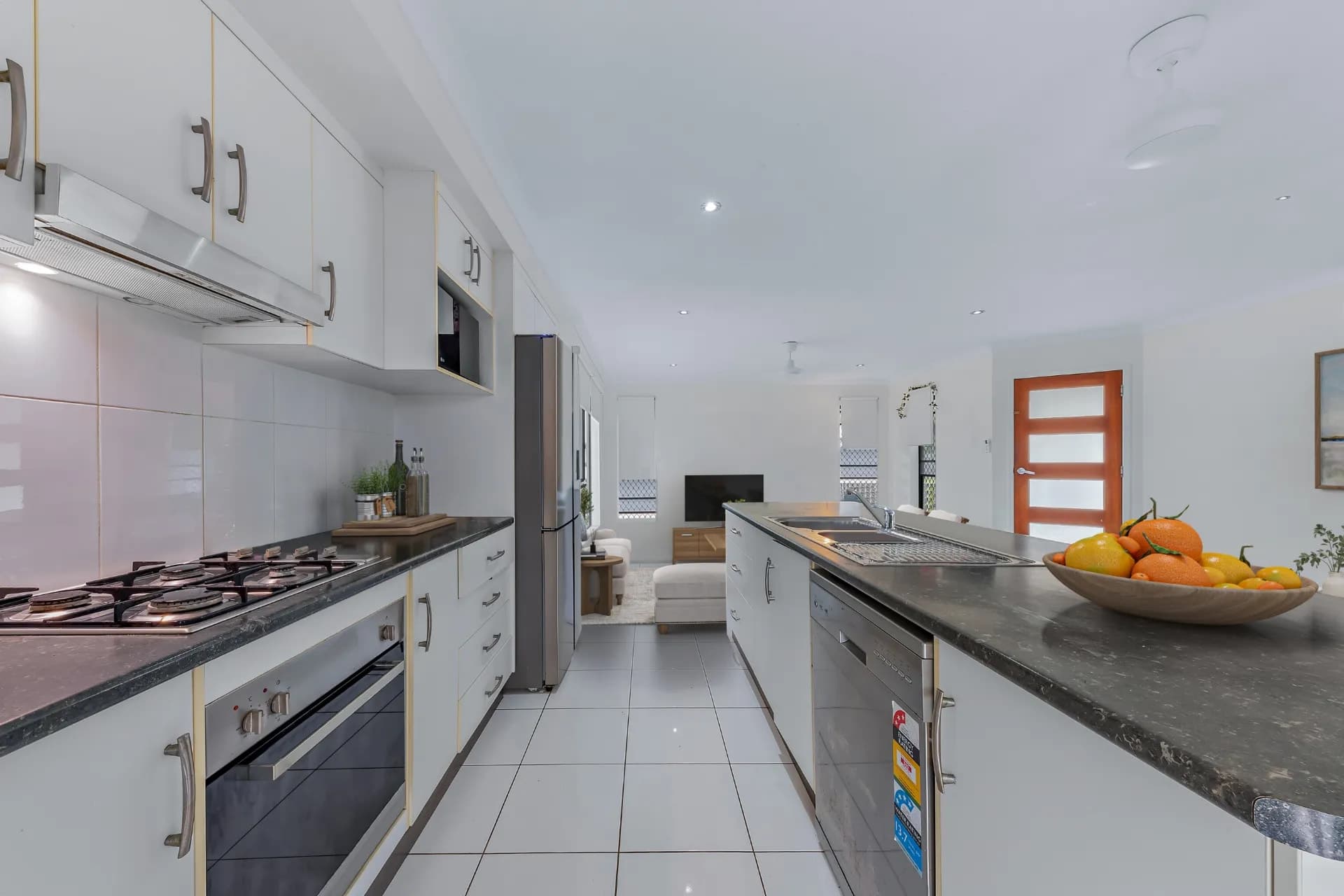 4 Keel Court, Cannonvale - Thumbnail 5