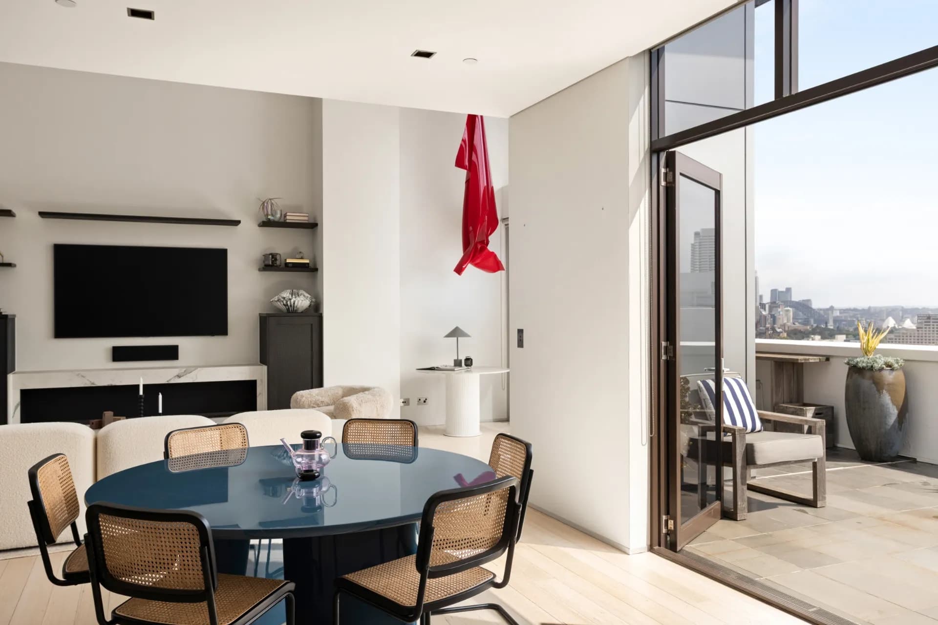 701/437 Bourke Street, Surry Hills - Thumbnail 2