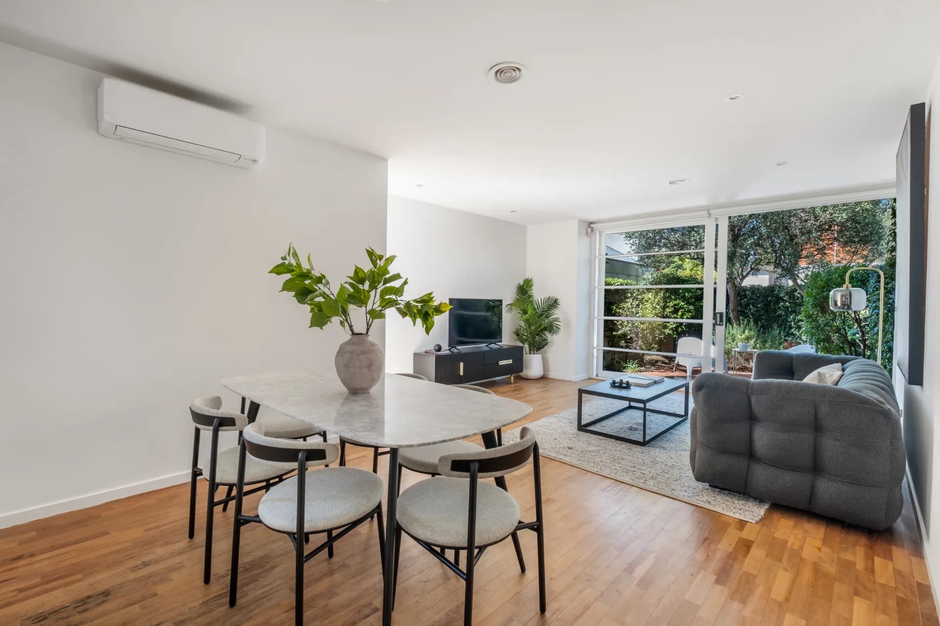 70D Lewisham Road, Prahran - Thumbnail 2